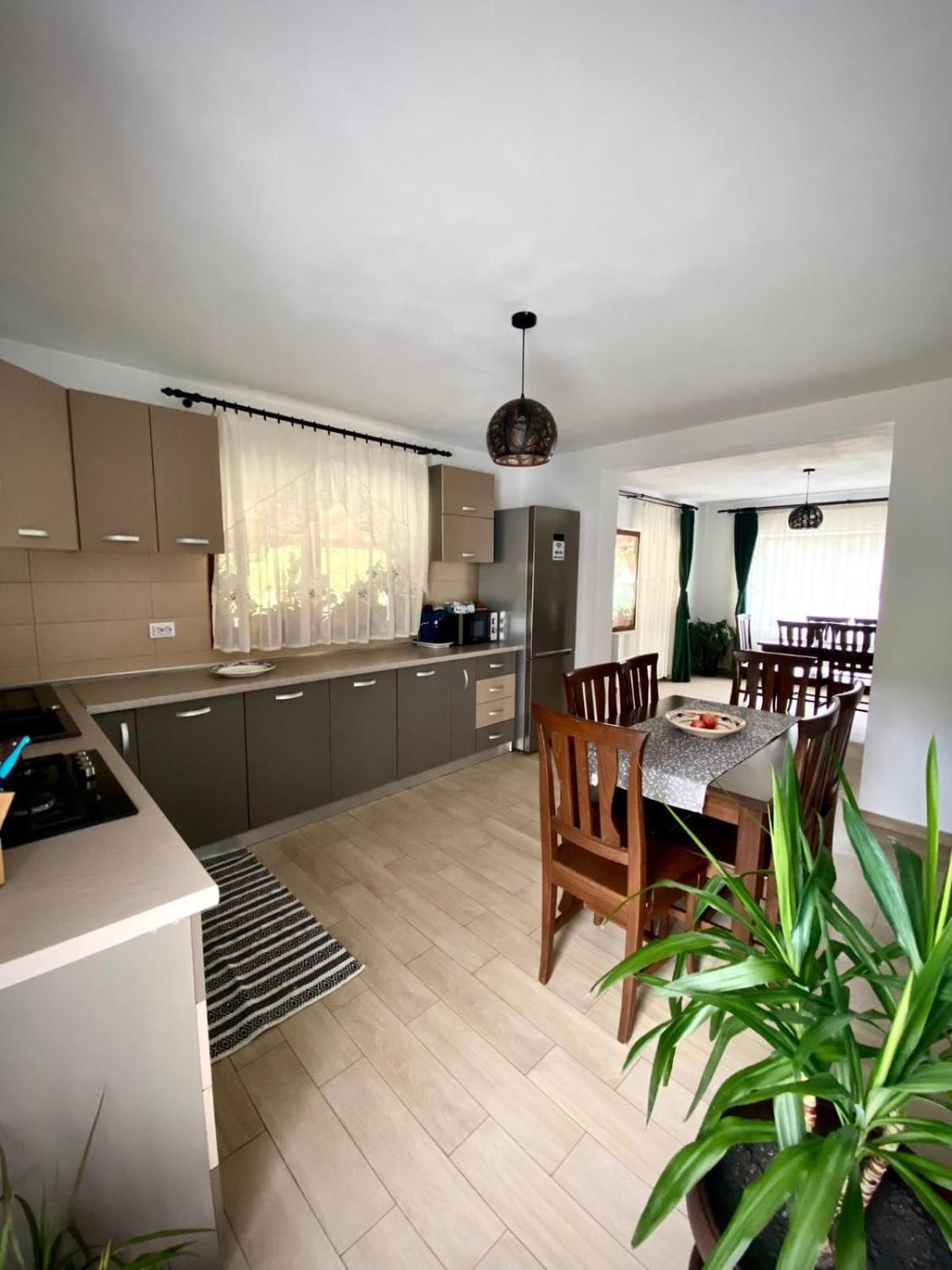 Villa photo 3