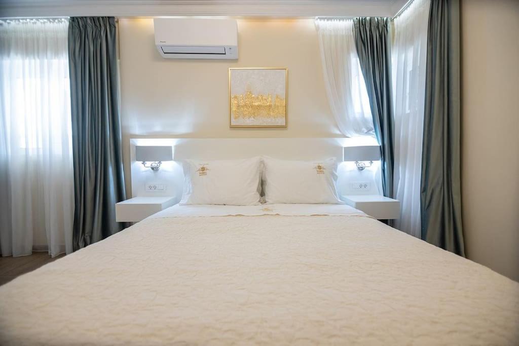 Apartment - Split Level