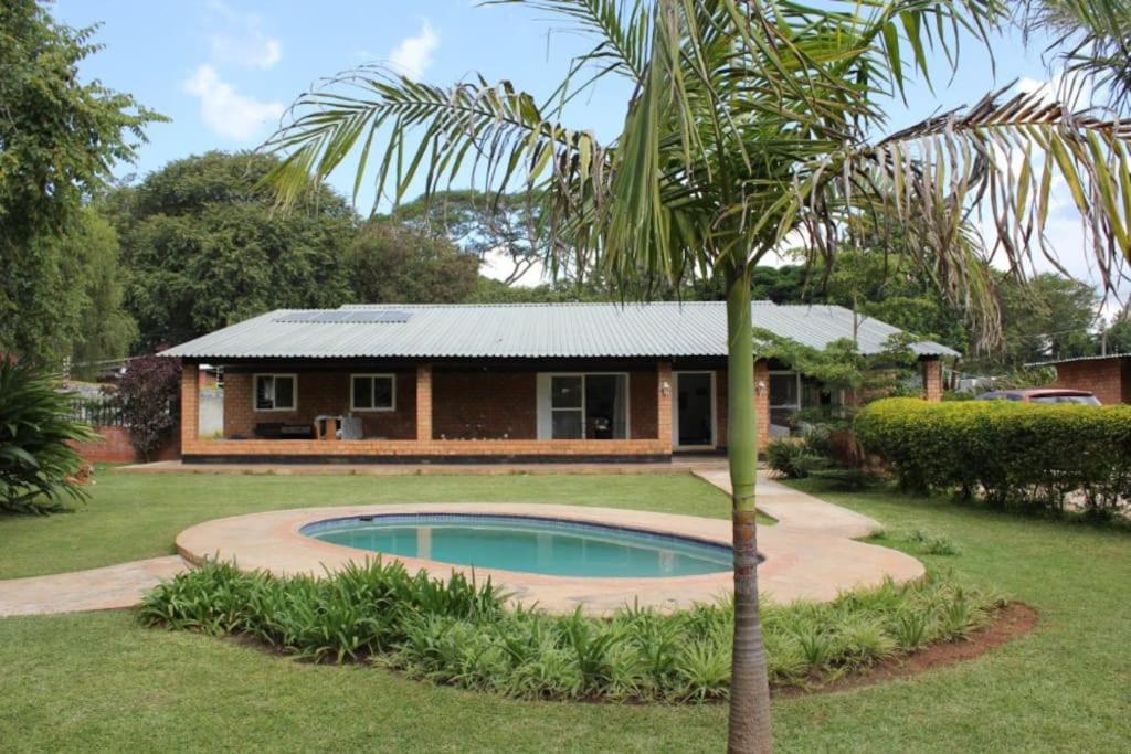 Three-Bedroom Villa photo 1