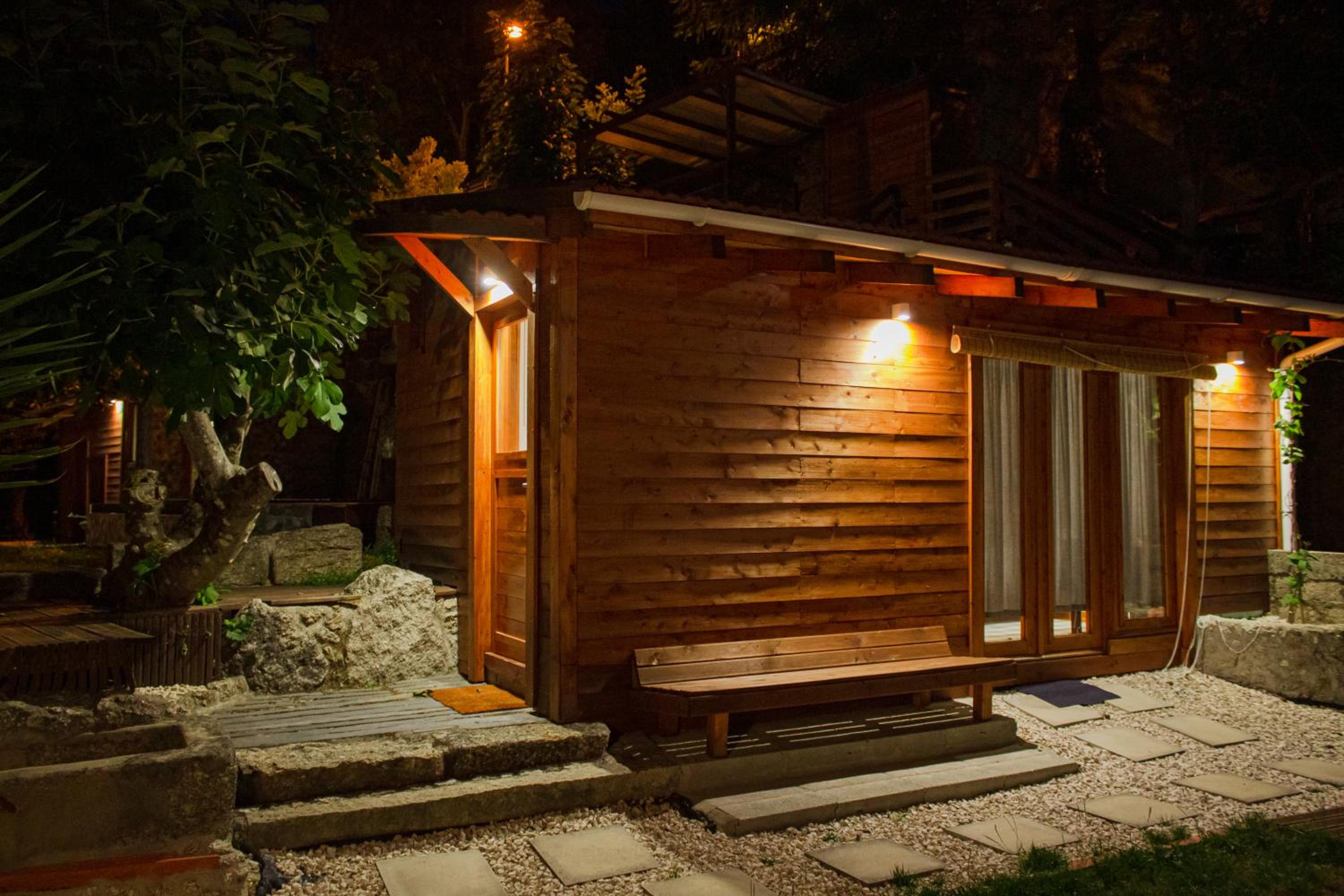 Deluxe Bungalow - Photo 4
