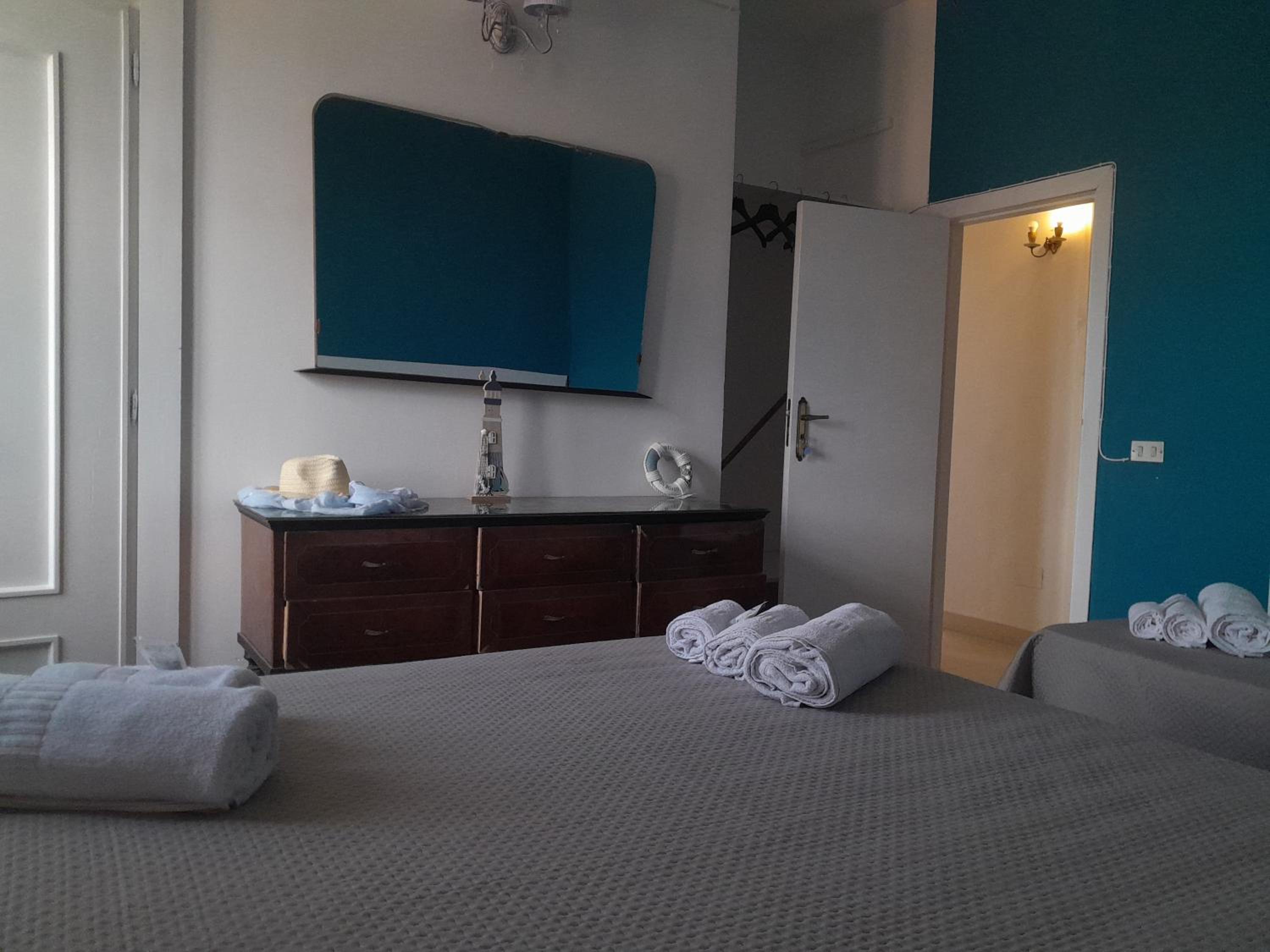 Standard Quadruple Room photo 3