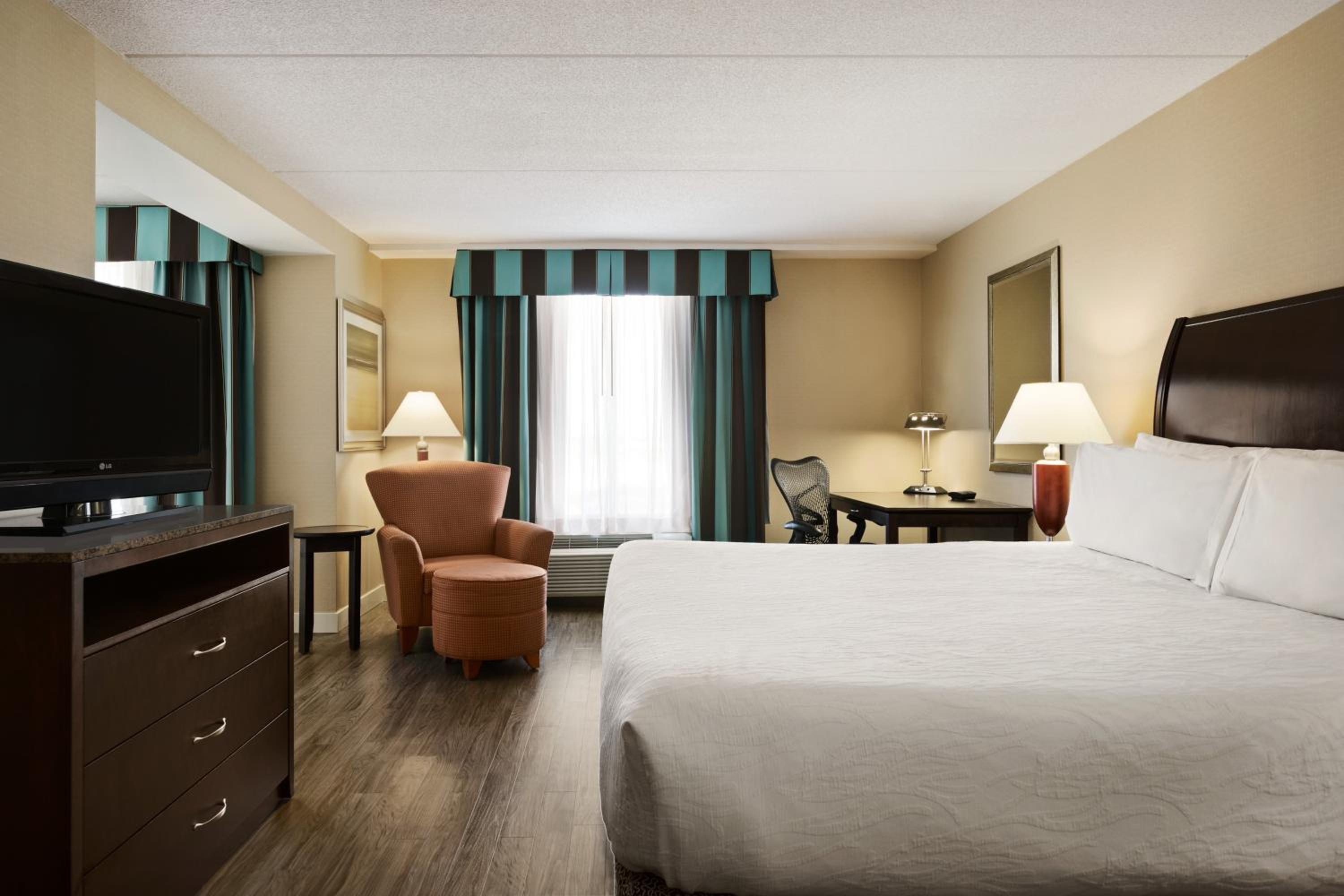 King Room With Whirlpool