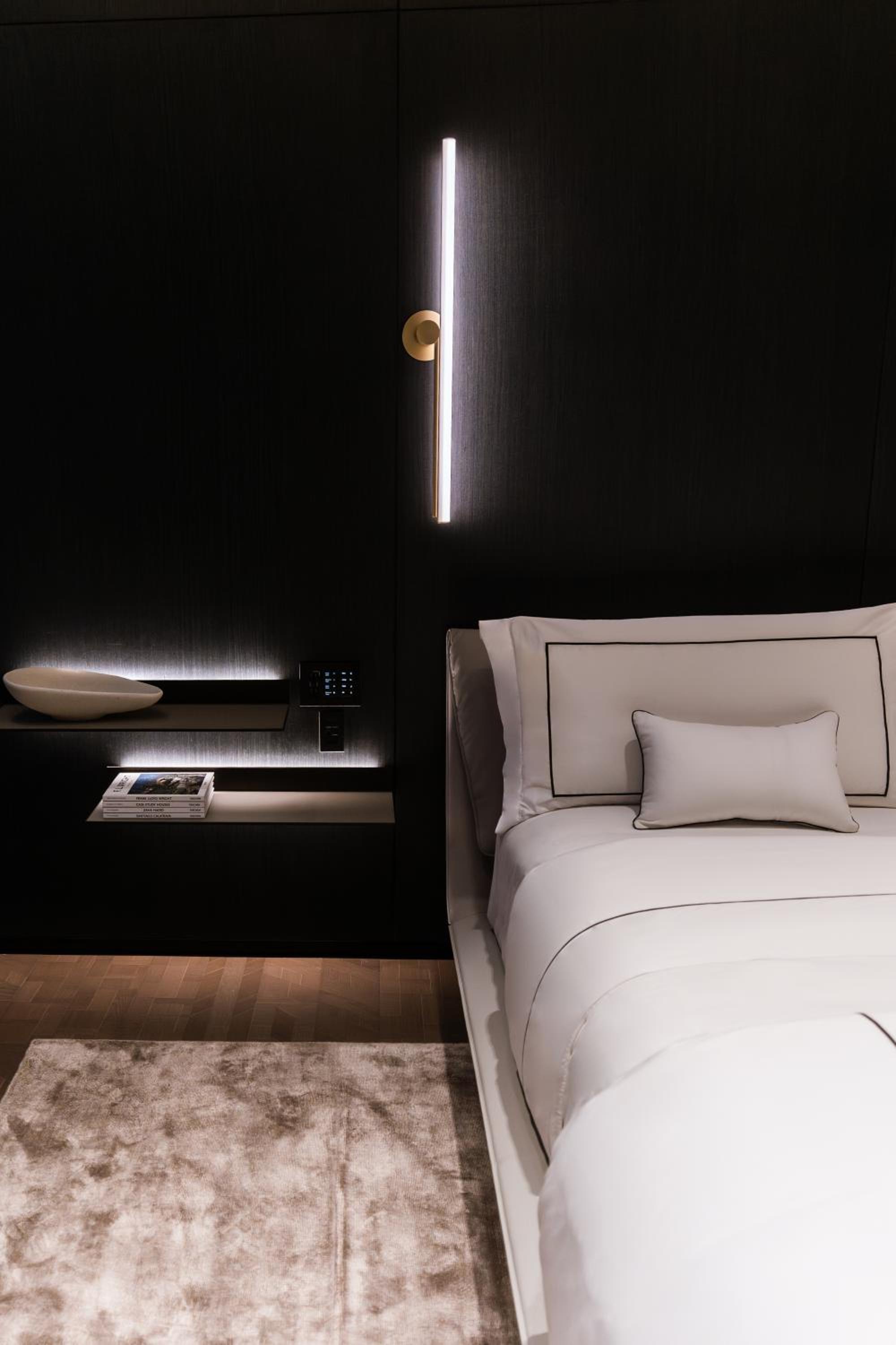 Suite with City View - Photo 3