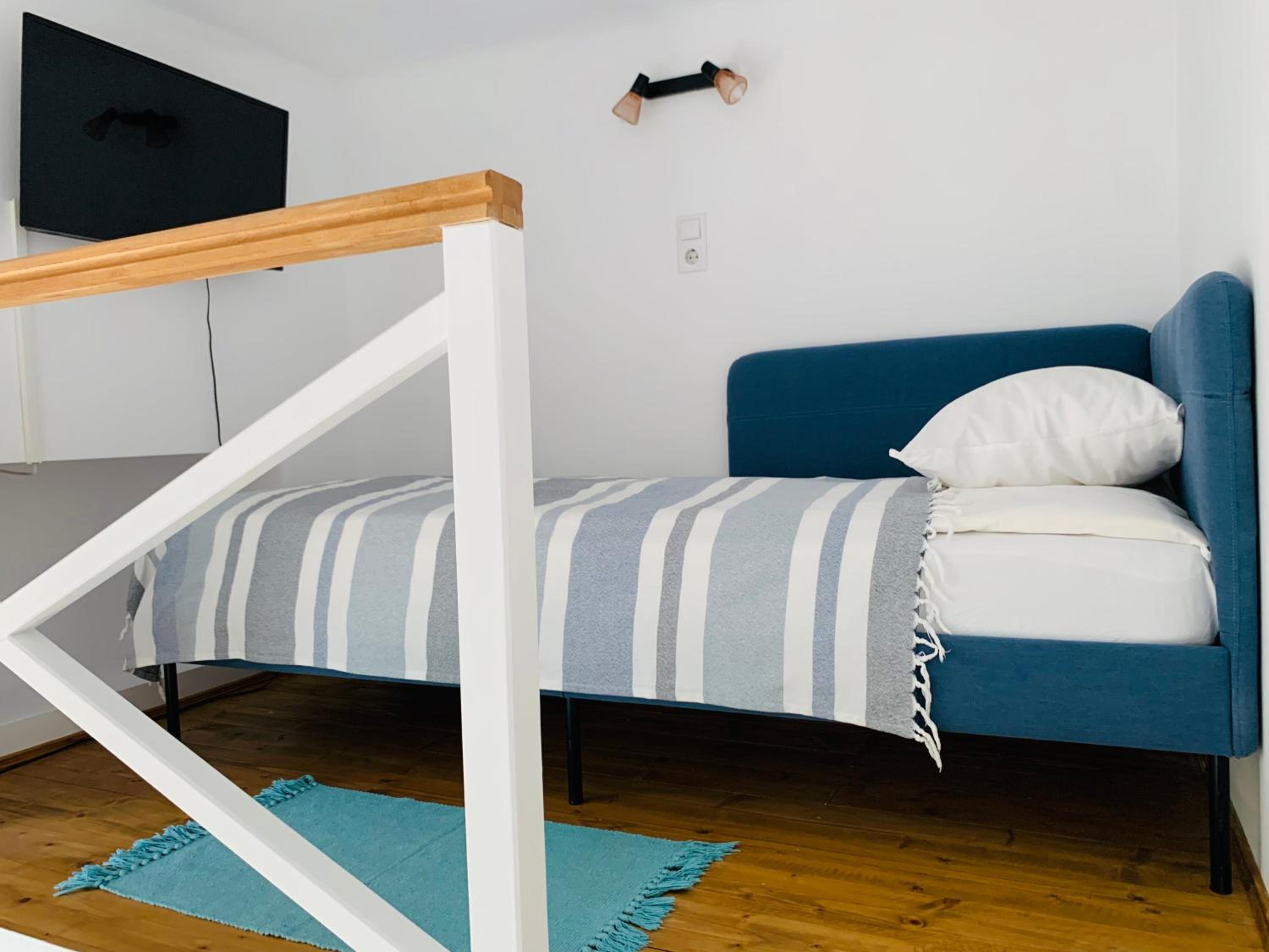 Studio - Split Level