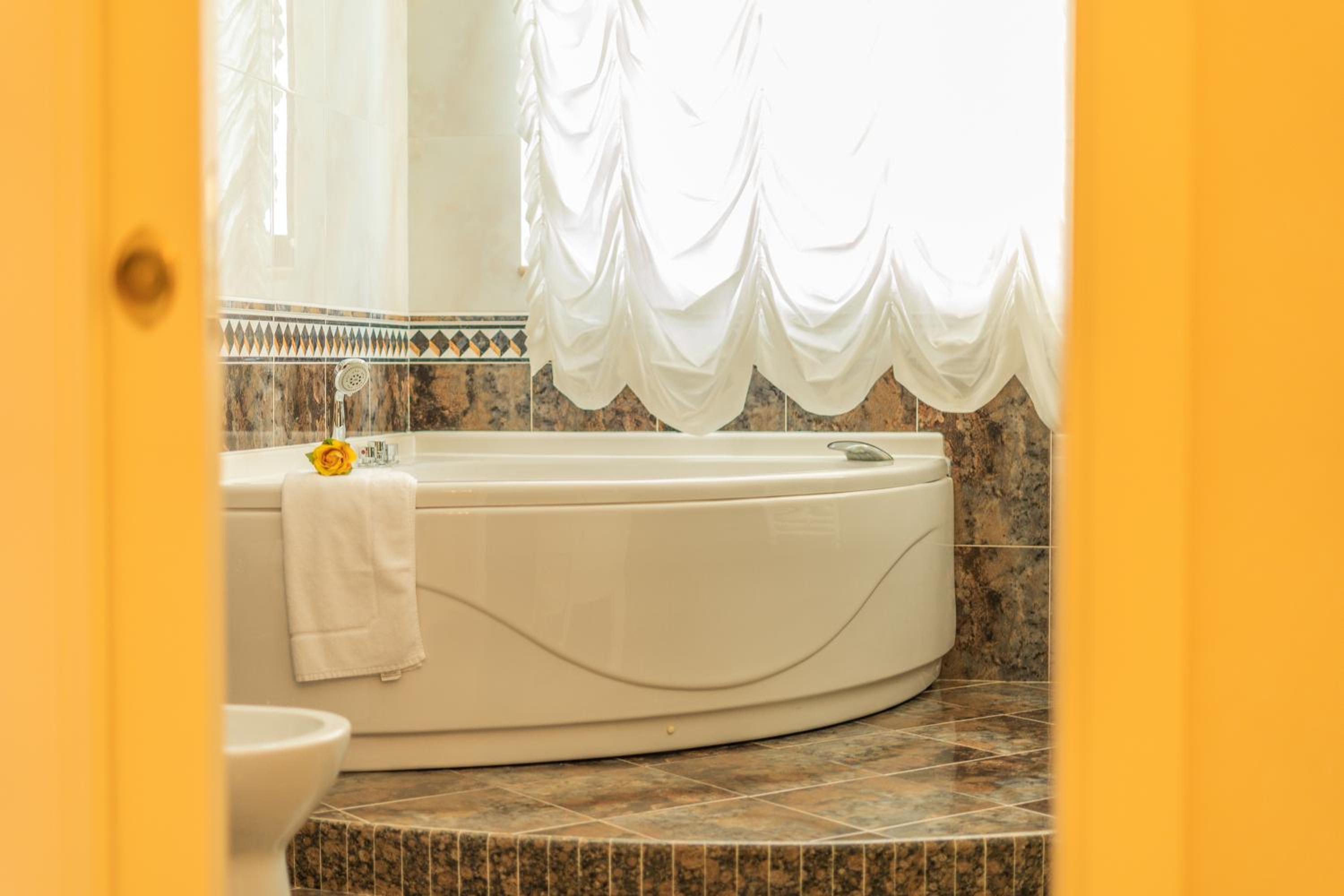 Triple Room - Photo 21