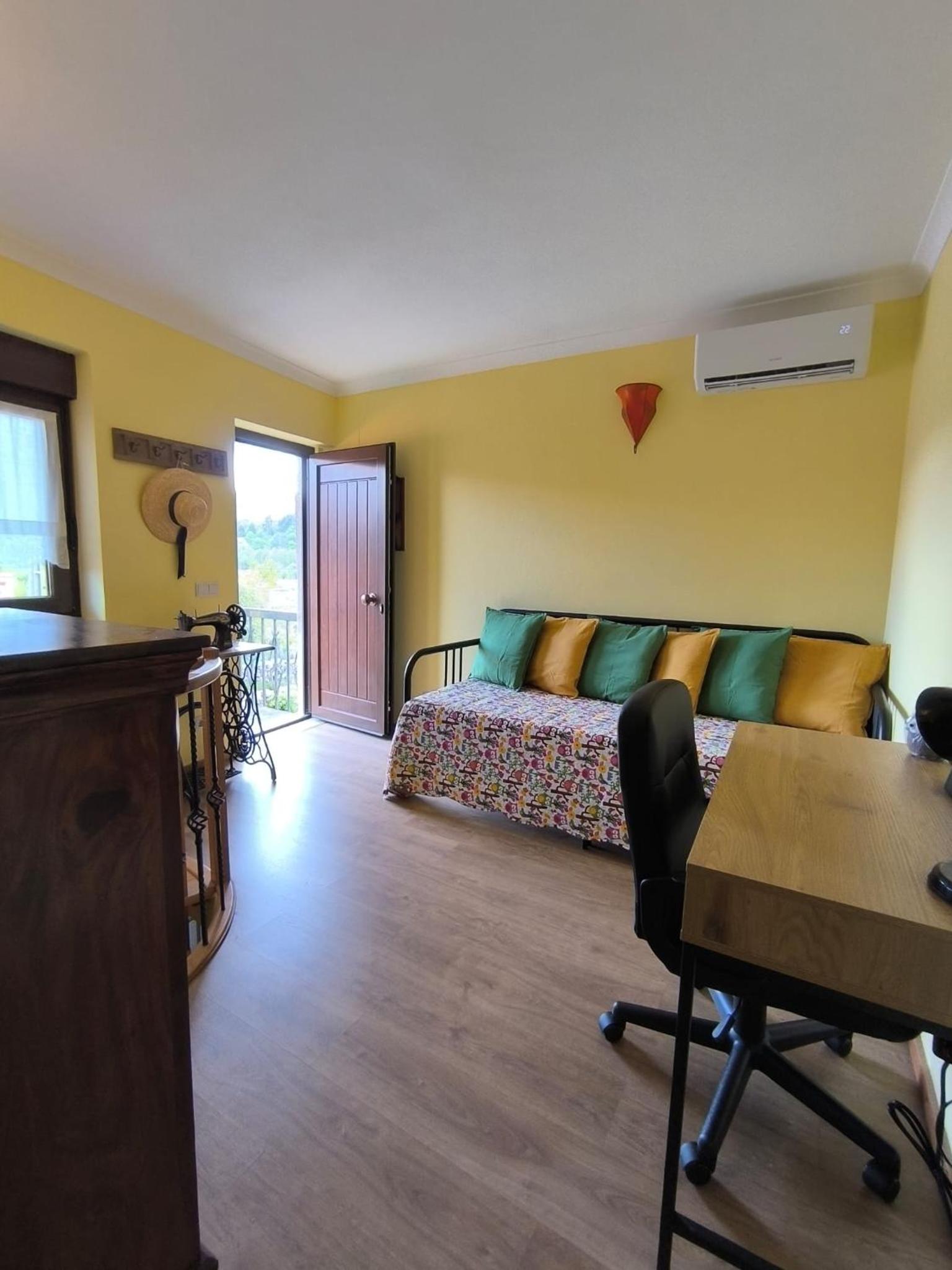 Two-Bedroom House photo 3