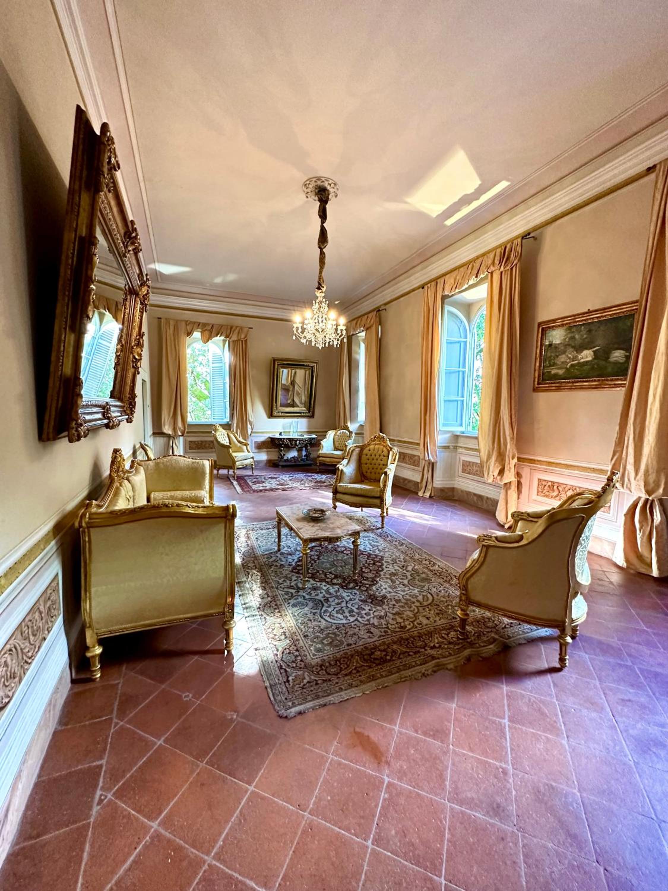 Villa photo 2