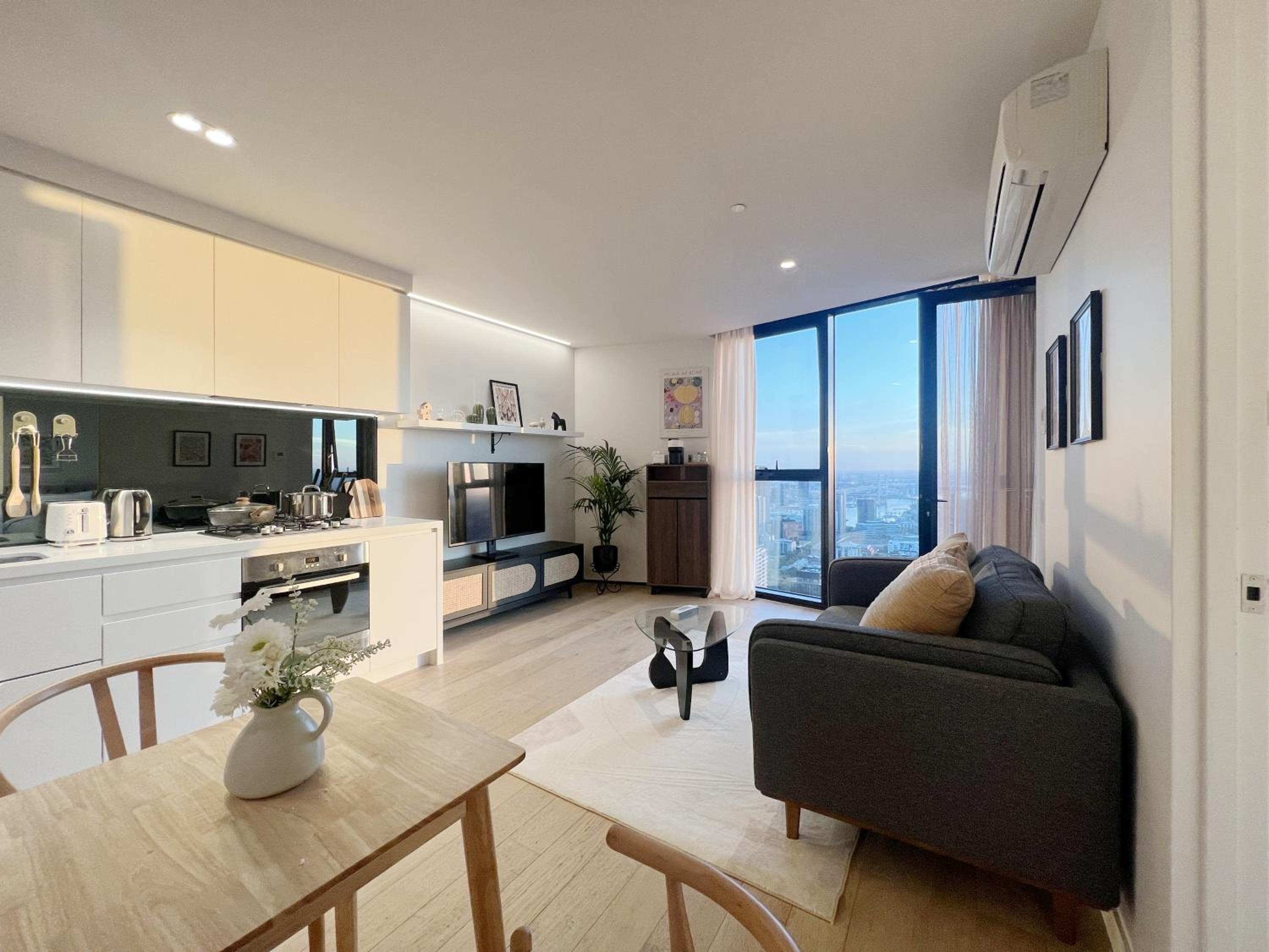 One-Bedroom Apartment