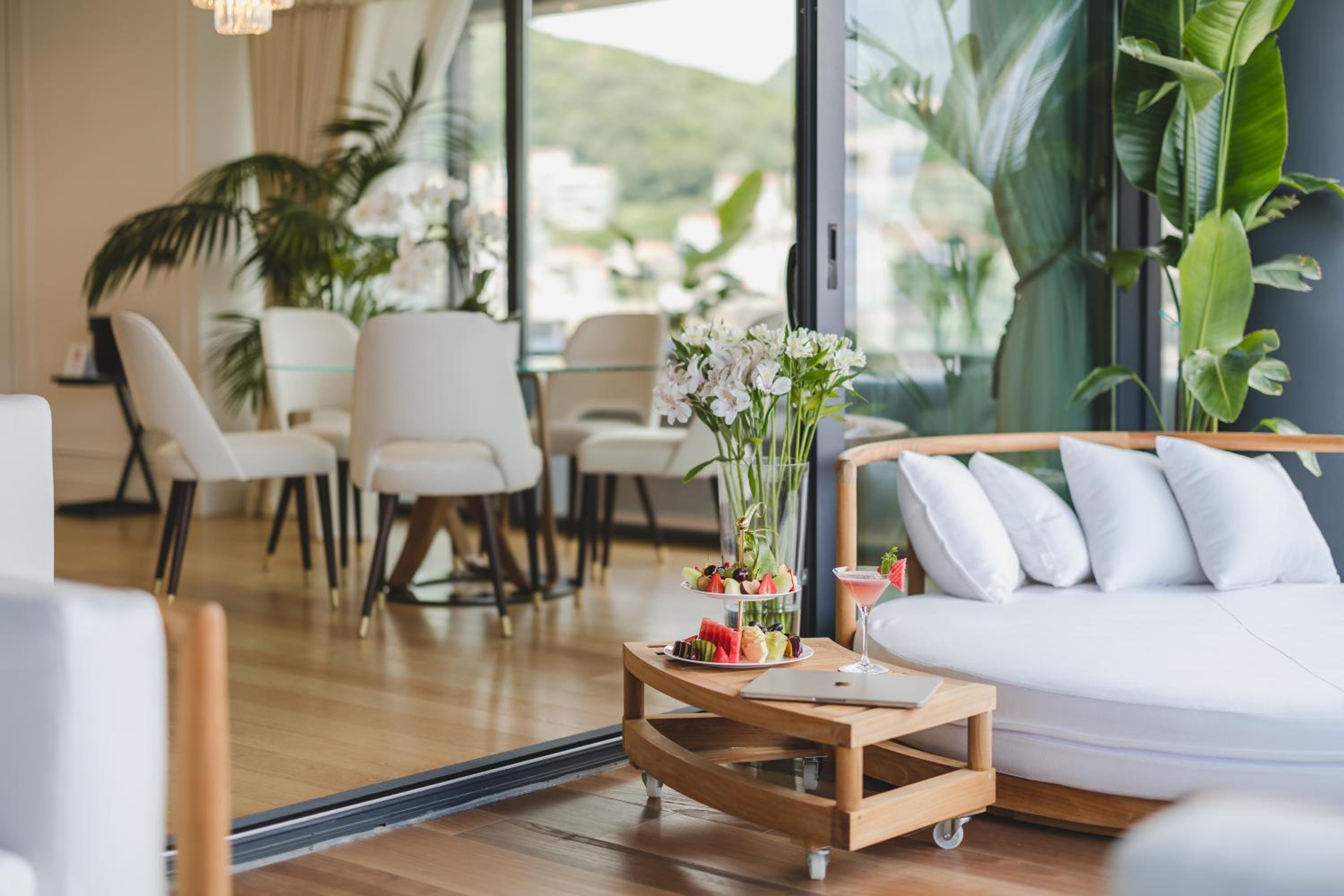Penthouse Apartment