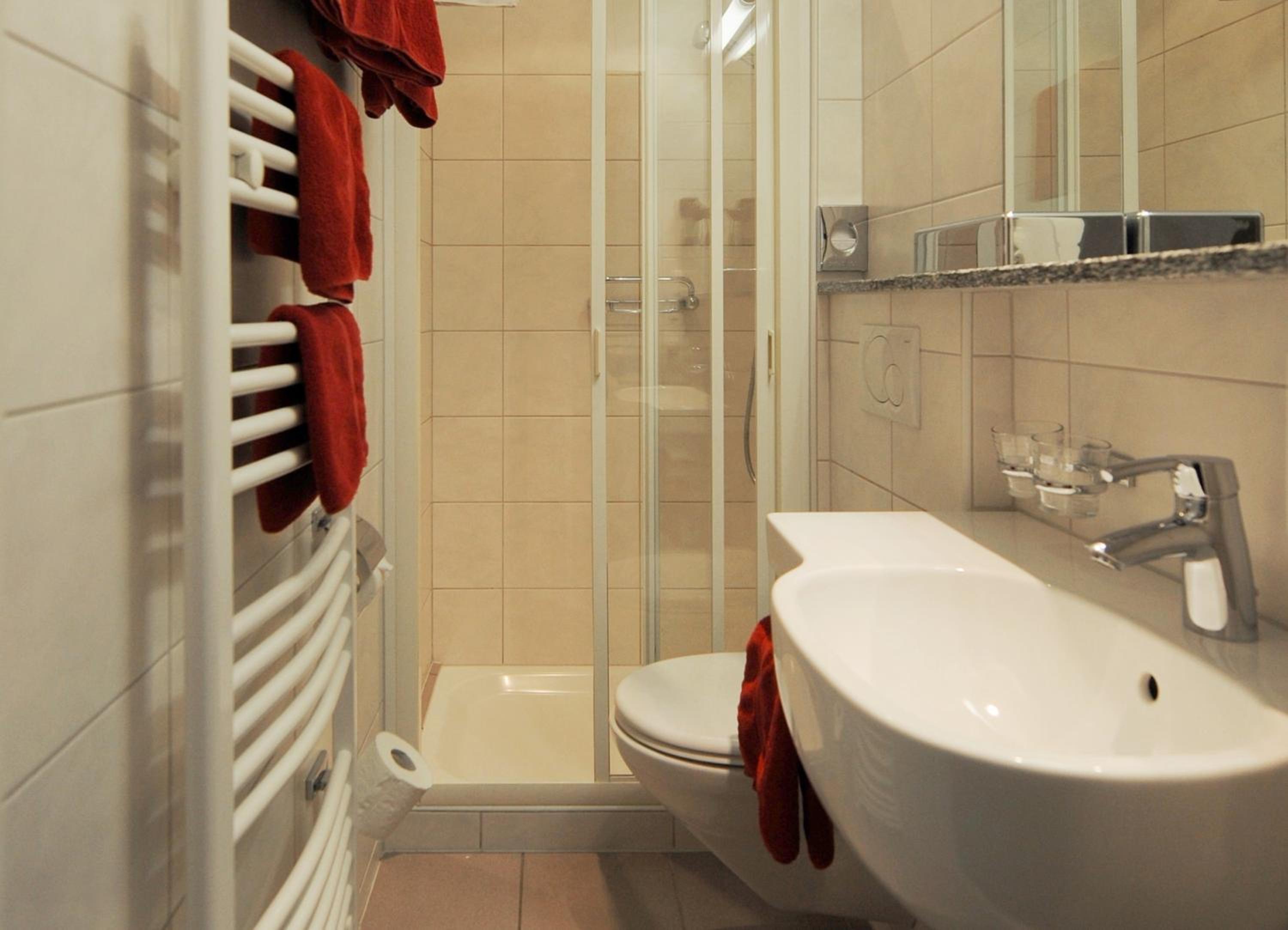 Suite - Photo 3