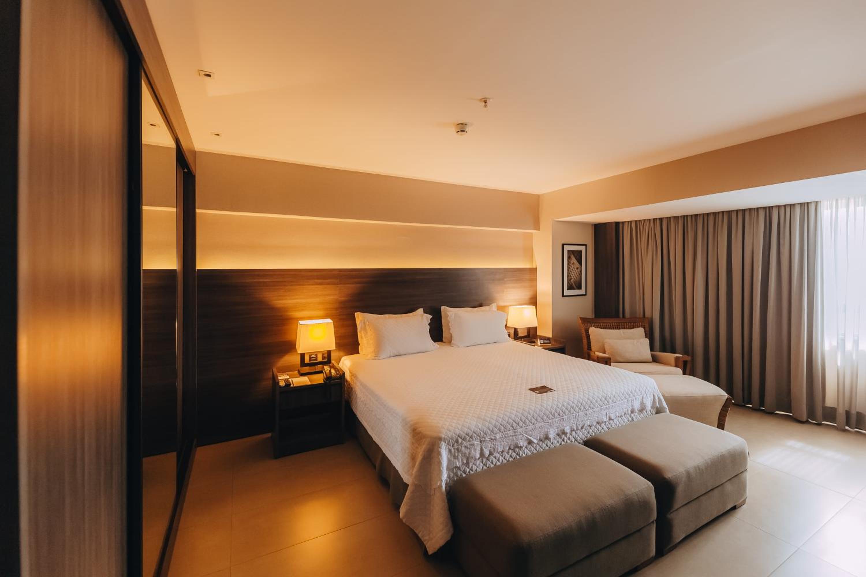 Suite with Hot Tub
