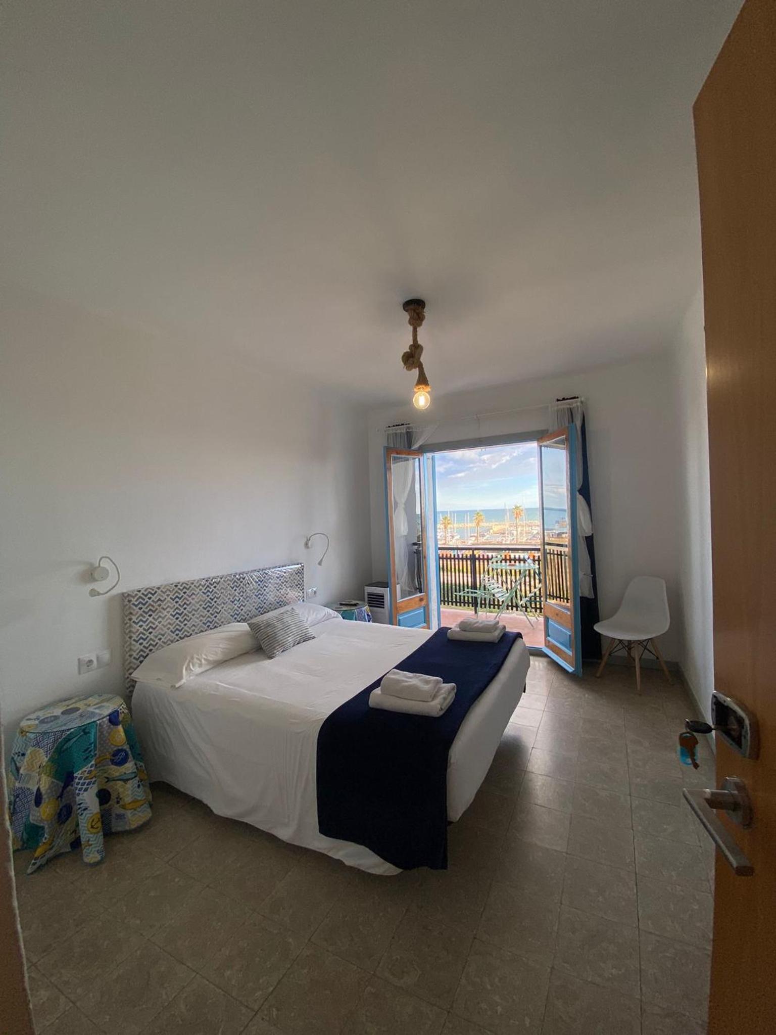 Double Room with Balcony and Sea View photo 3