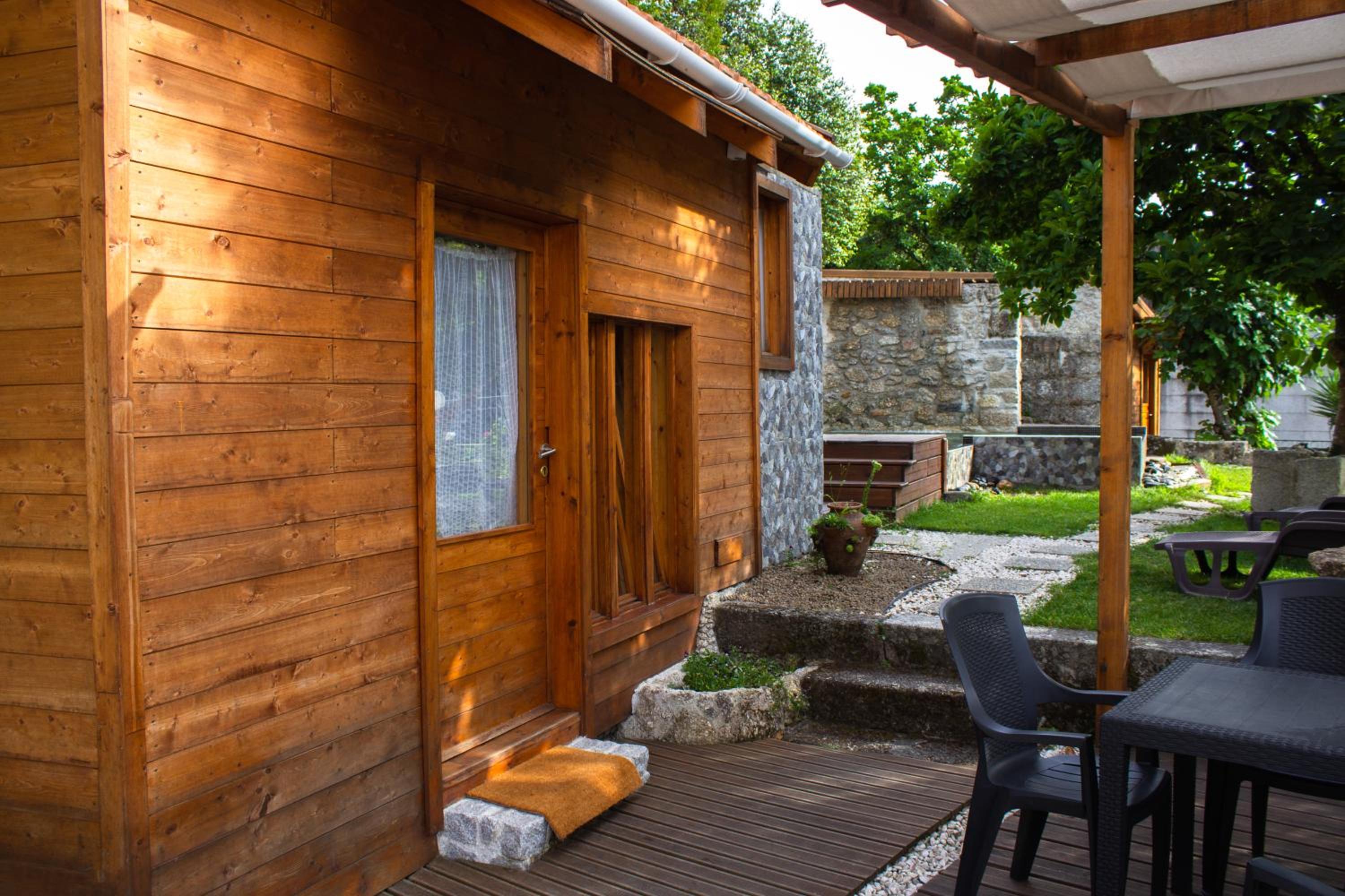 Bungalow with Garden View - Photo 11