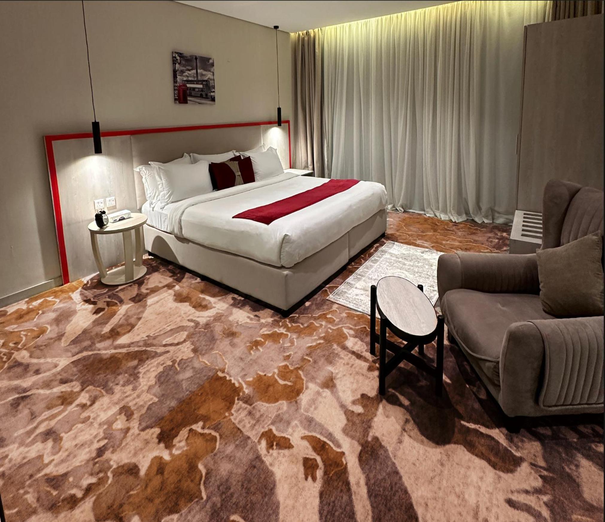 Deluxe Family Suite photo 2
