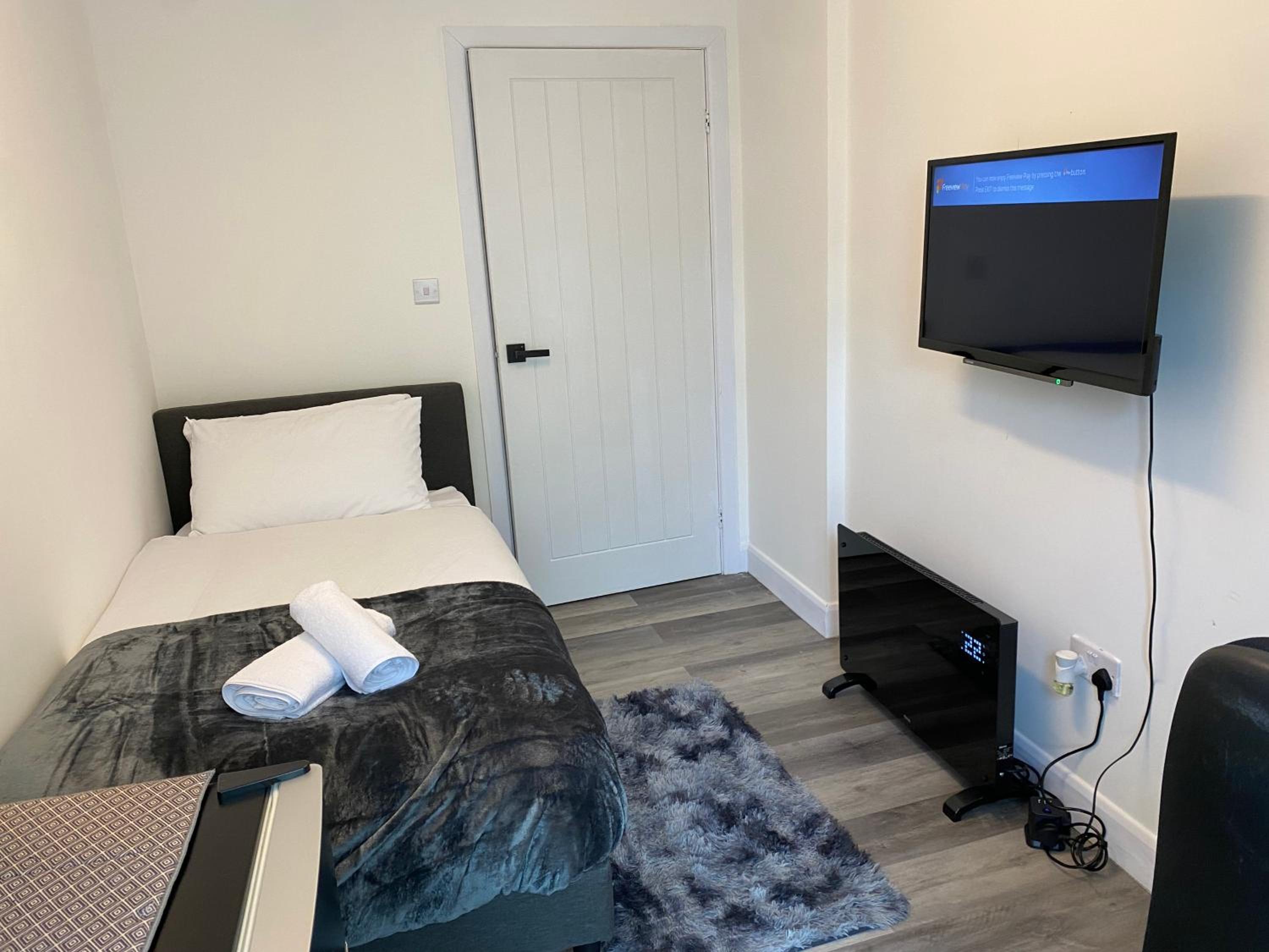 Double Room with Private Bathroom photo 1