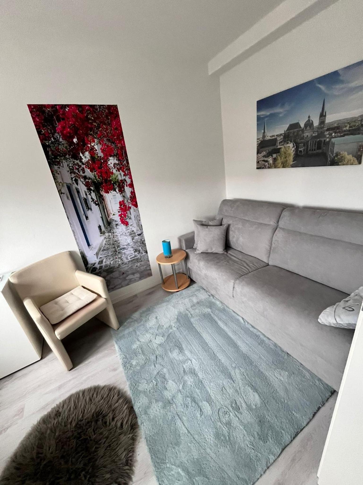 Superior One-Bedroom Apartment