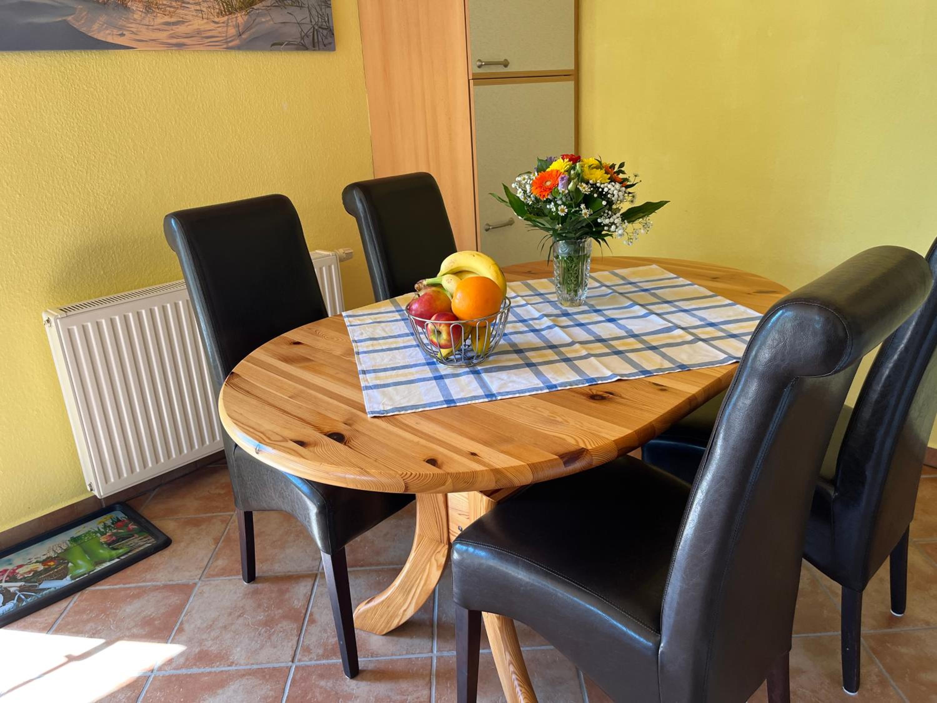 Apartment with Terrace photo 3