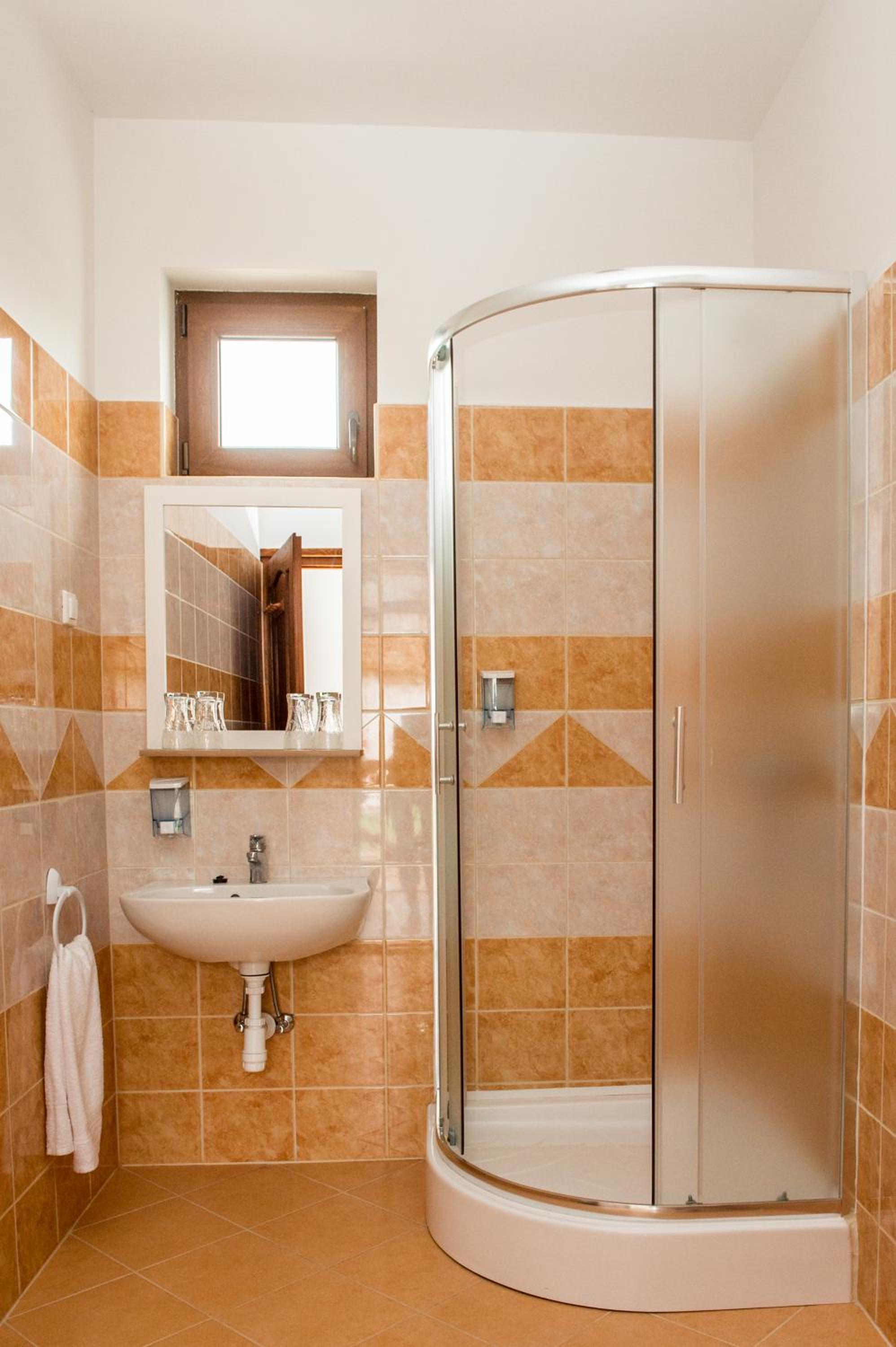 Double Room with Private Bathroom photo 1