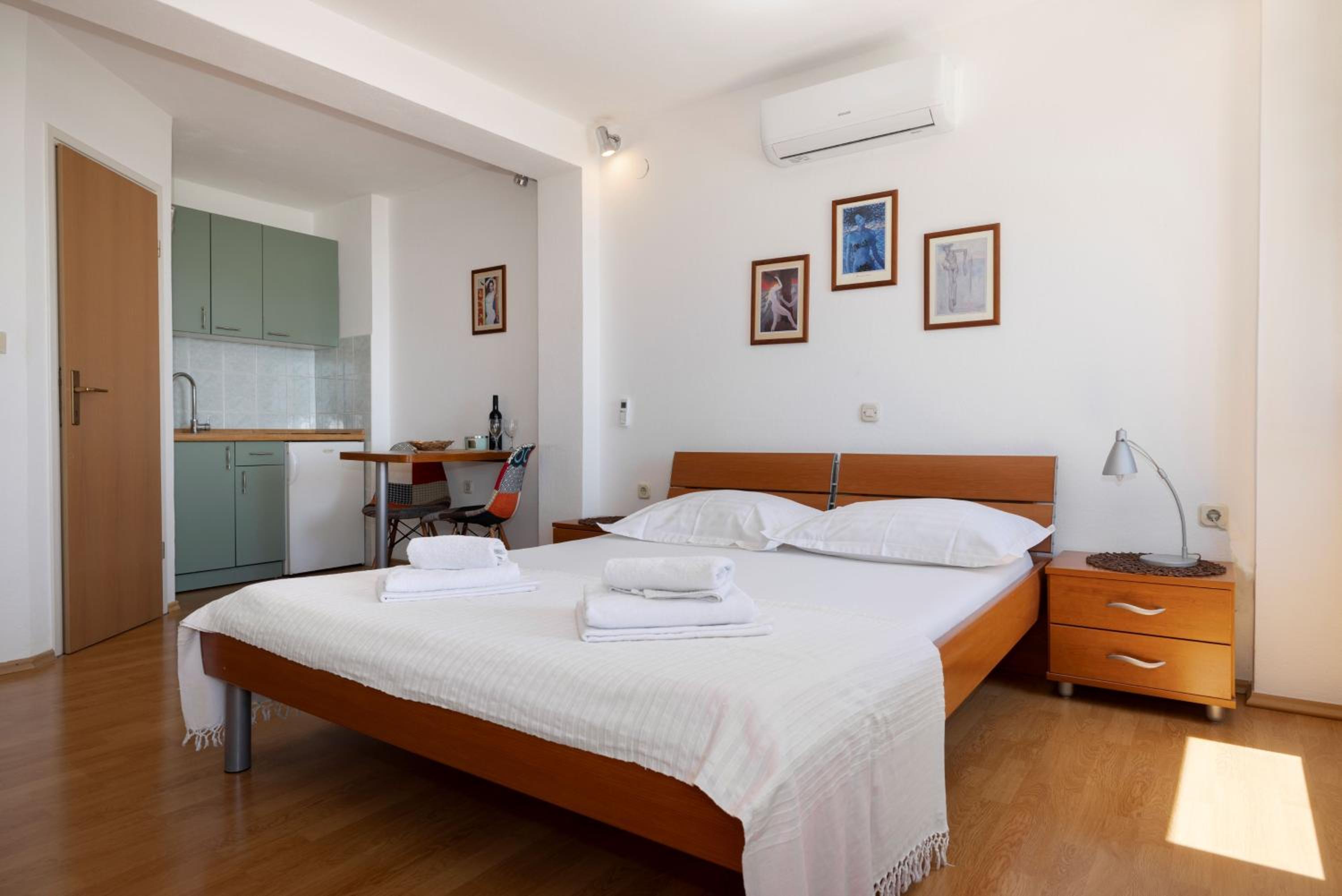 Studio Apartment with Sea View