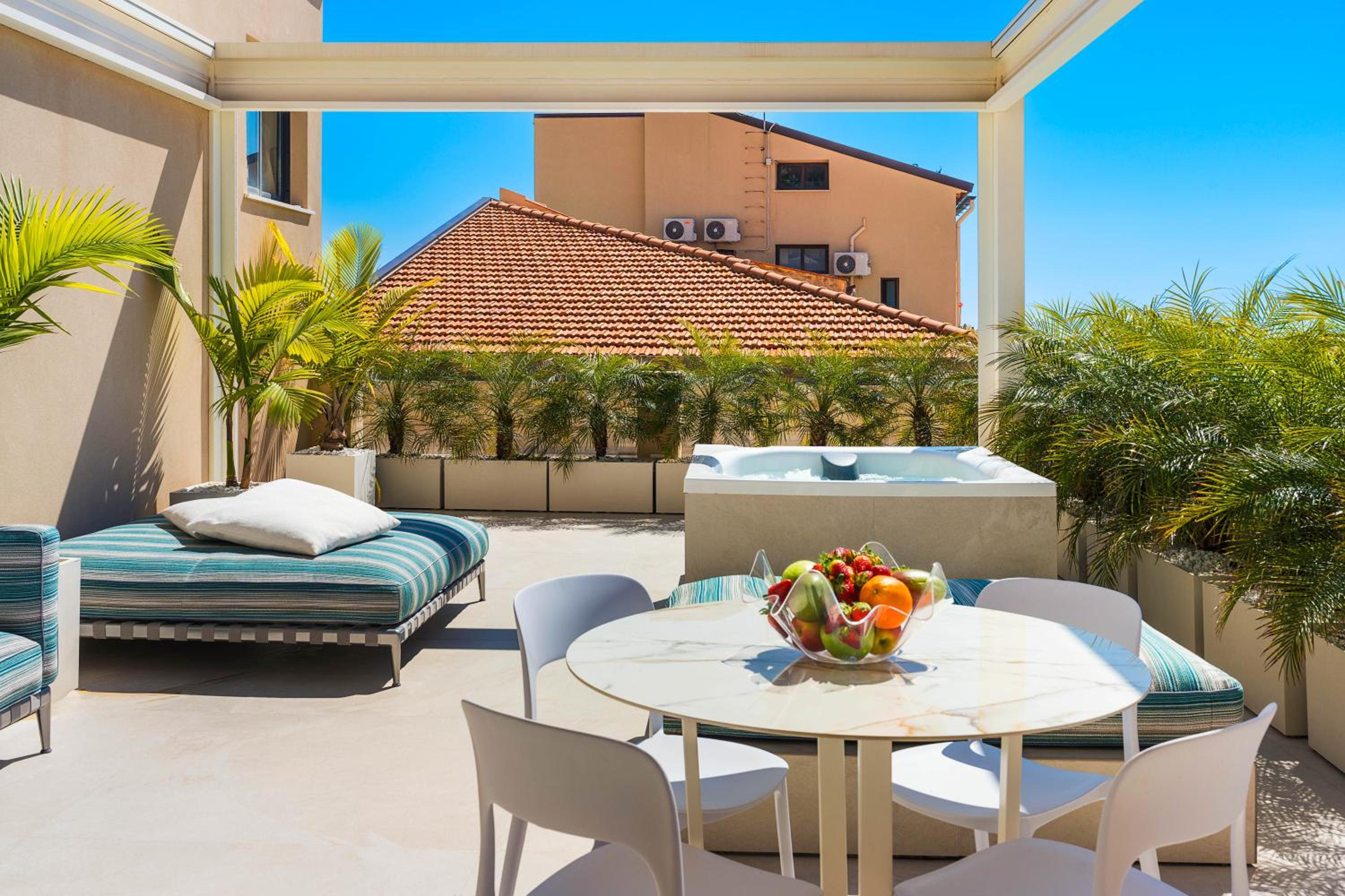 Suite with Terrace photo 2