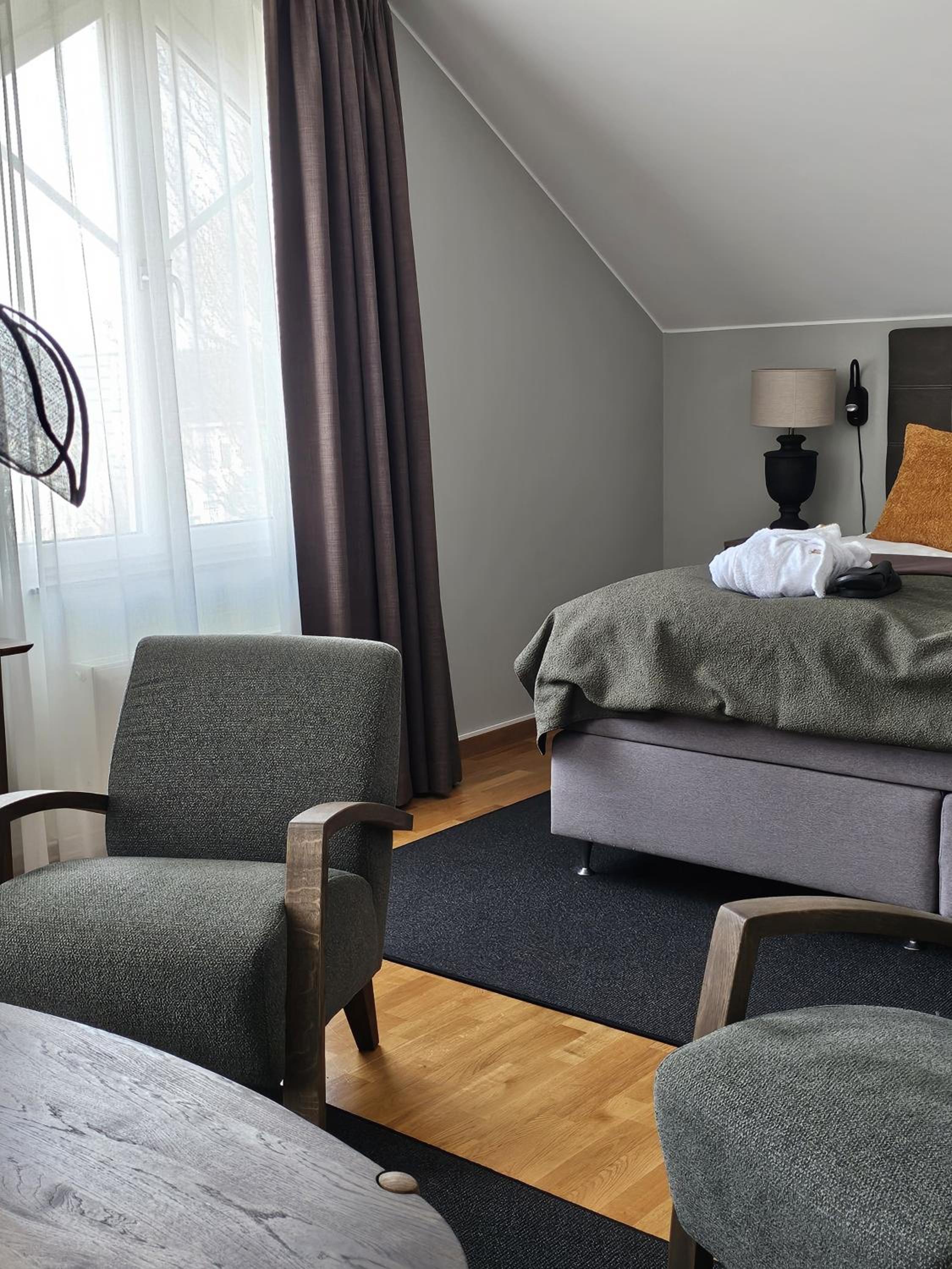 Junior Suite with Spa Access photo 1