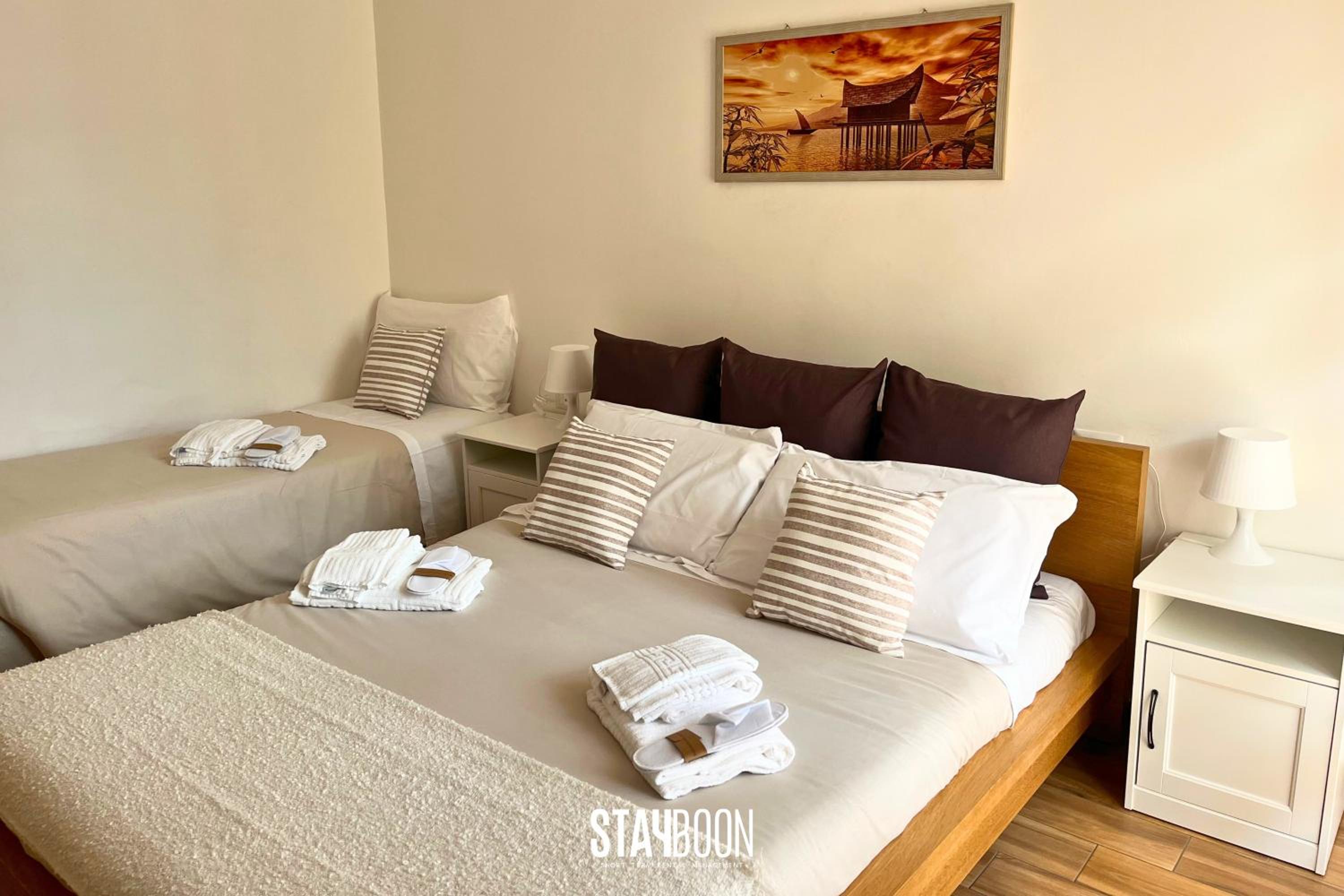 Triple Room with Balcony - Photo 15