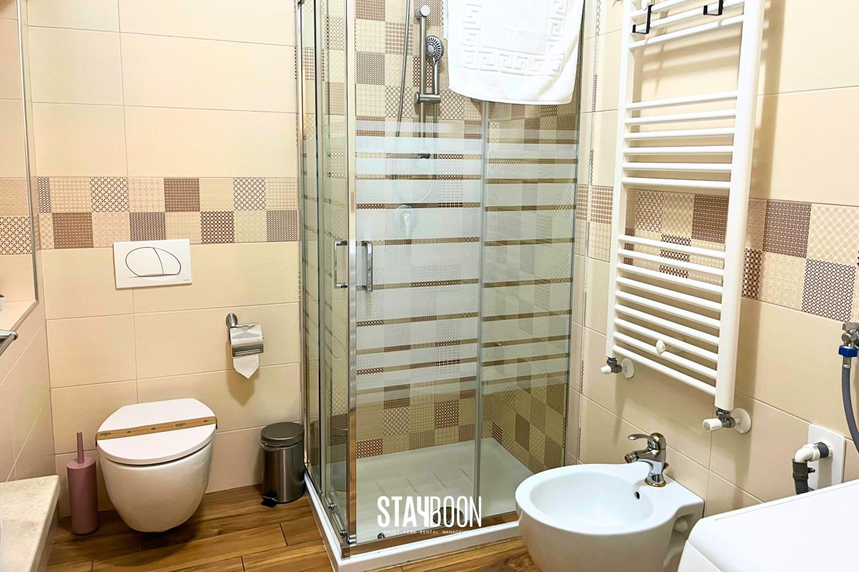 Triple Room with Balcony - Photo 8