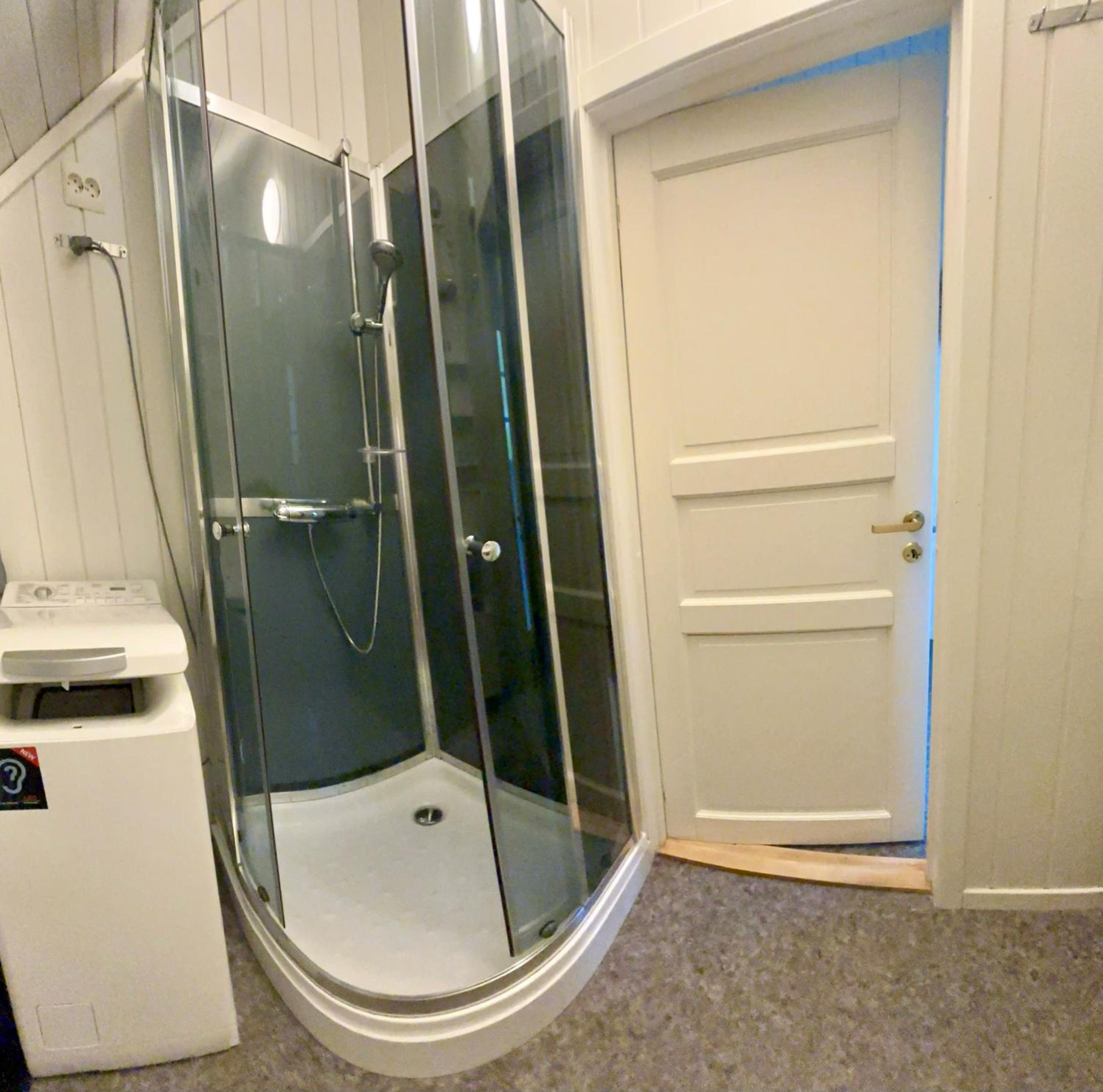Studio Apartment - Photo 17