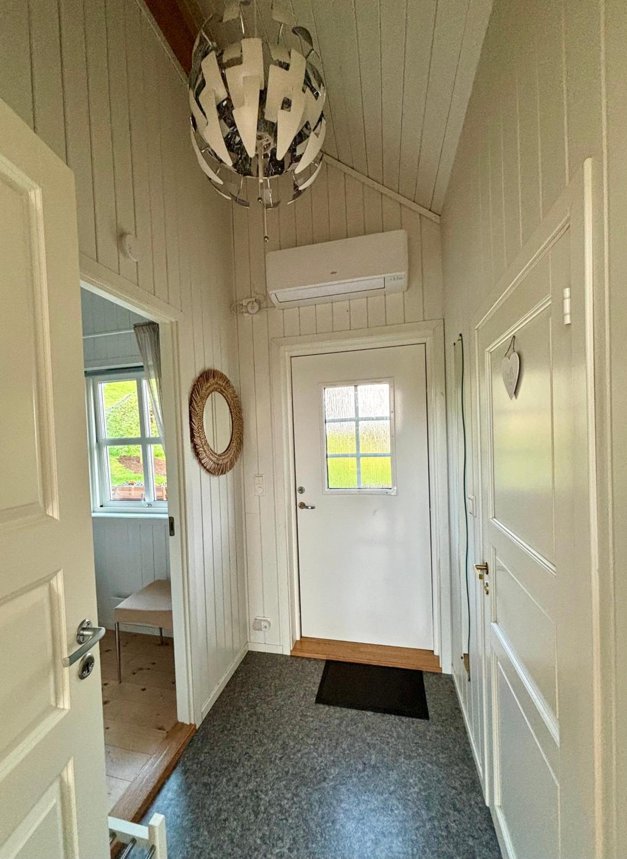 Studio Apartment - Photo 18