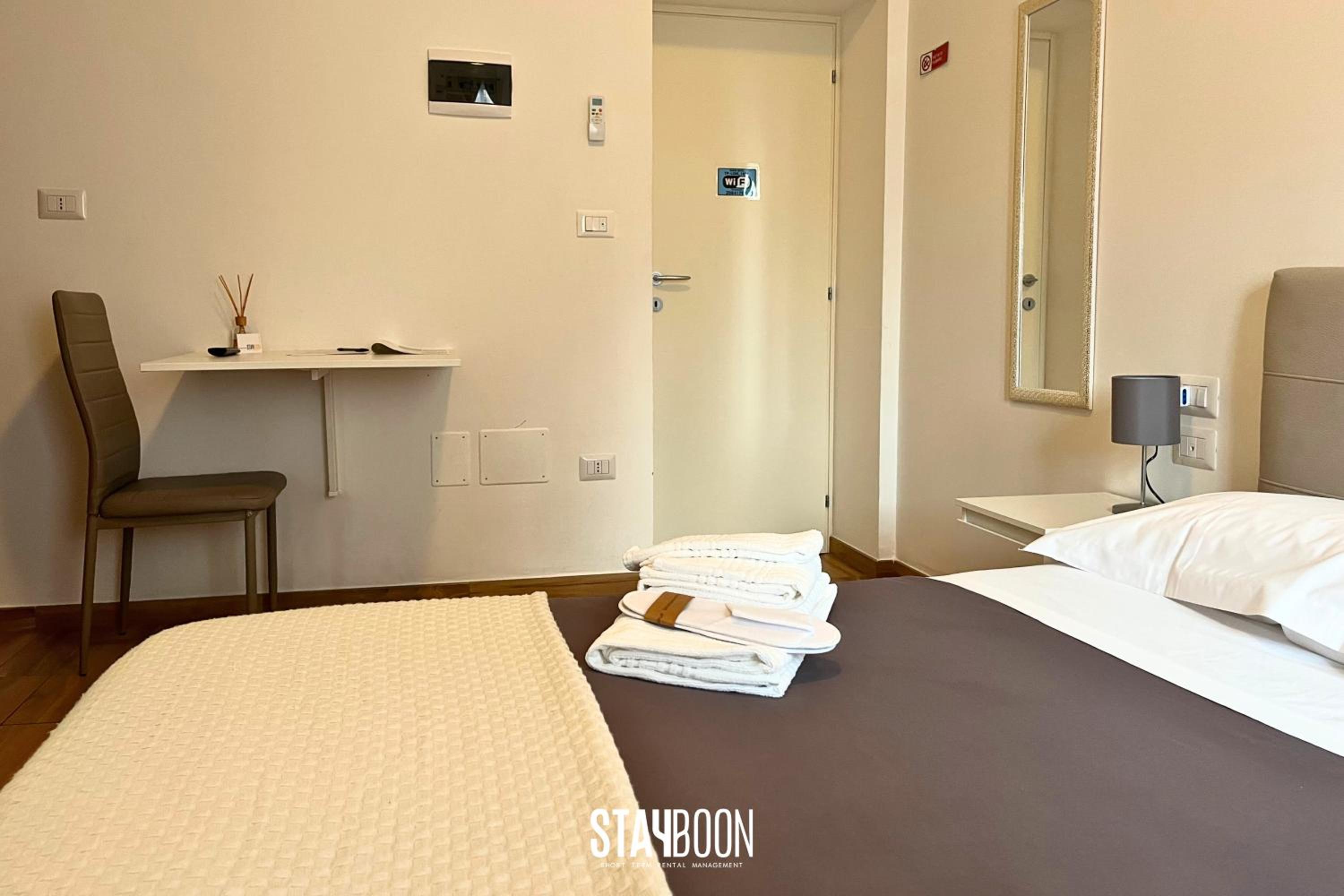 Double Room - Photo 8