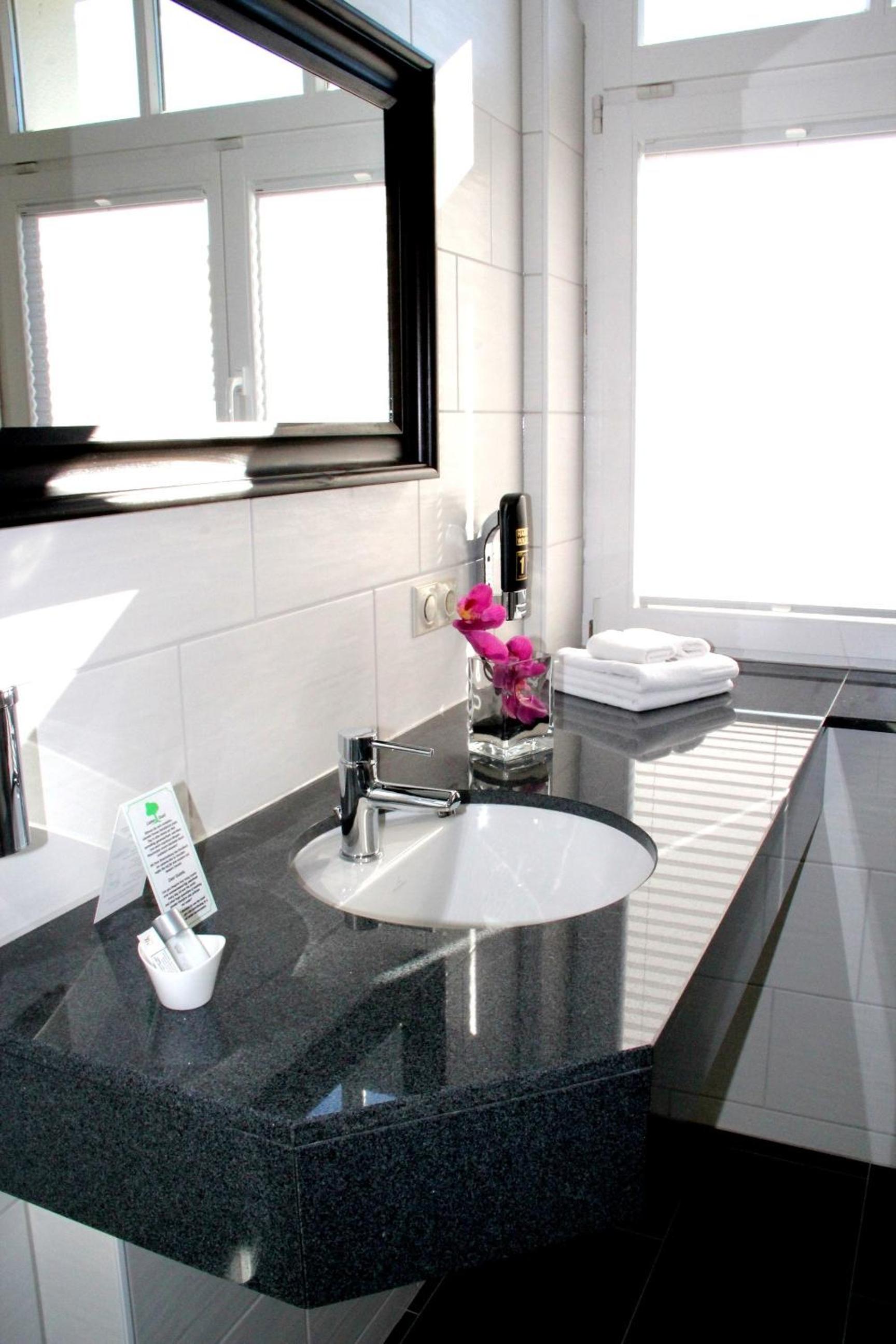Double Room - Photo 4