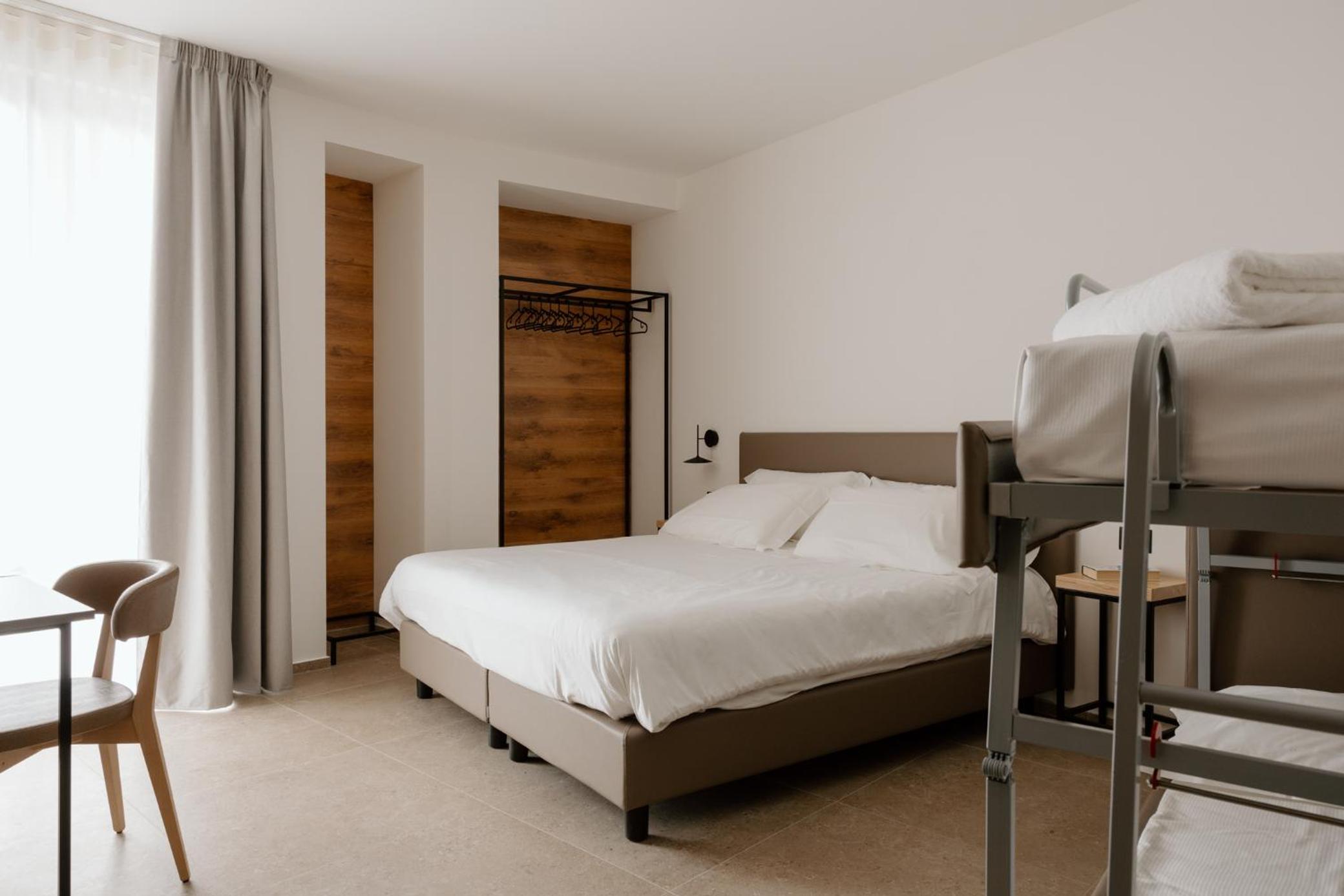 Doppelzimmer mit Balkon