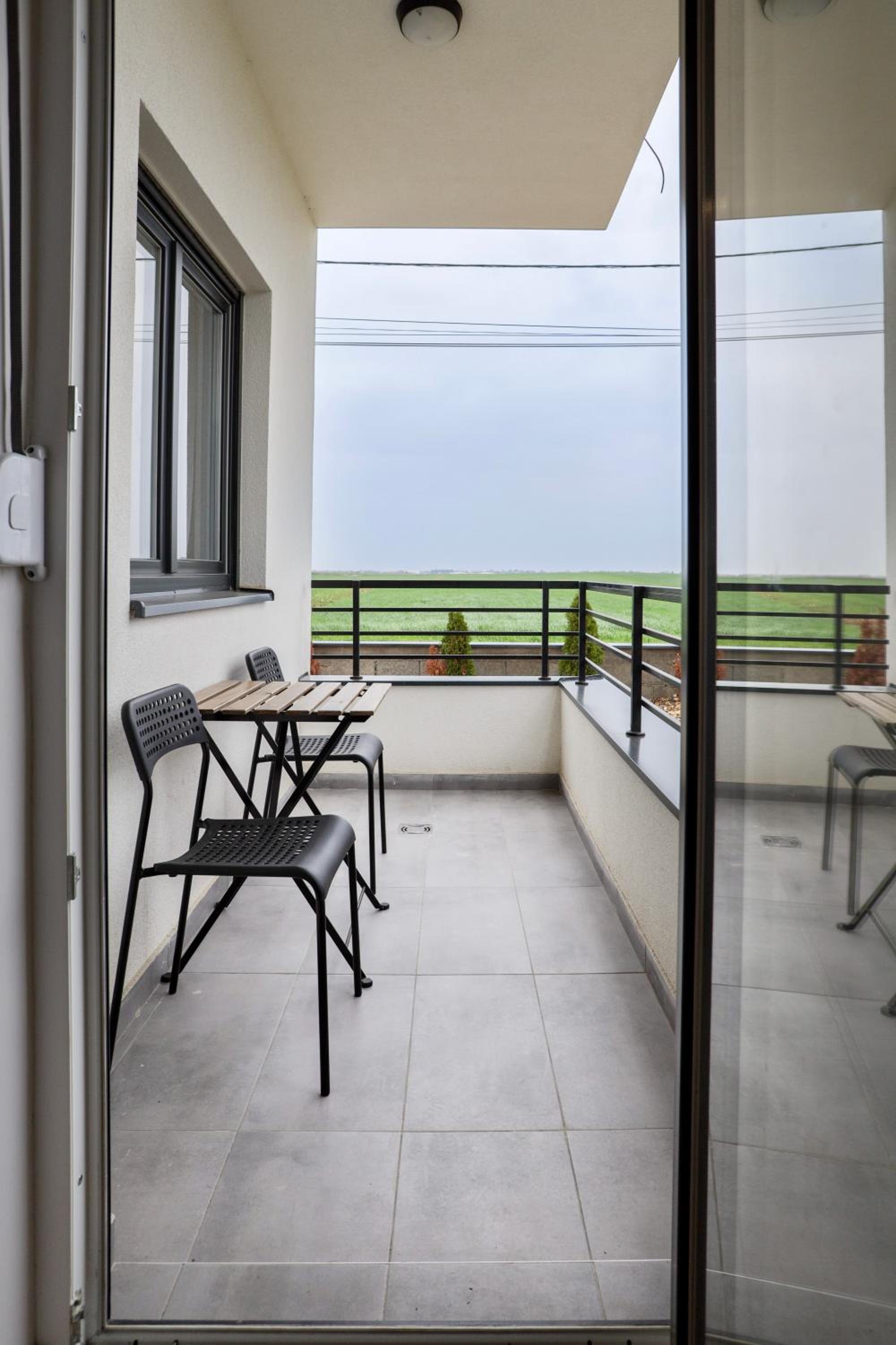 Two-Bedroom Apartment with Balcony photo 3
