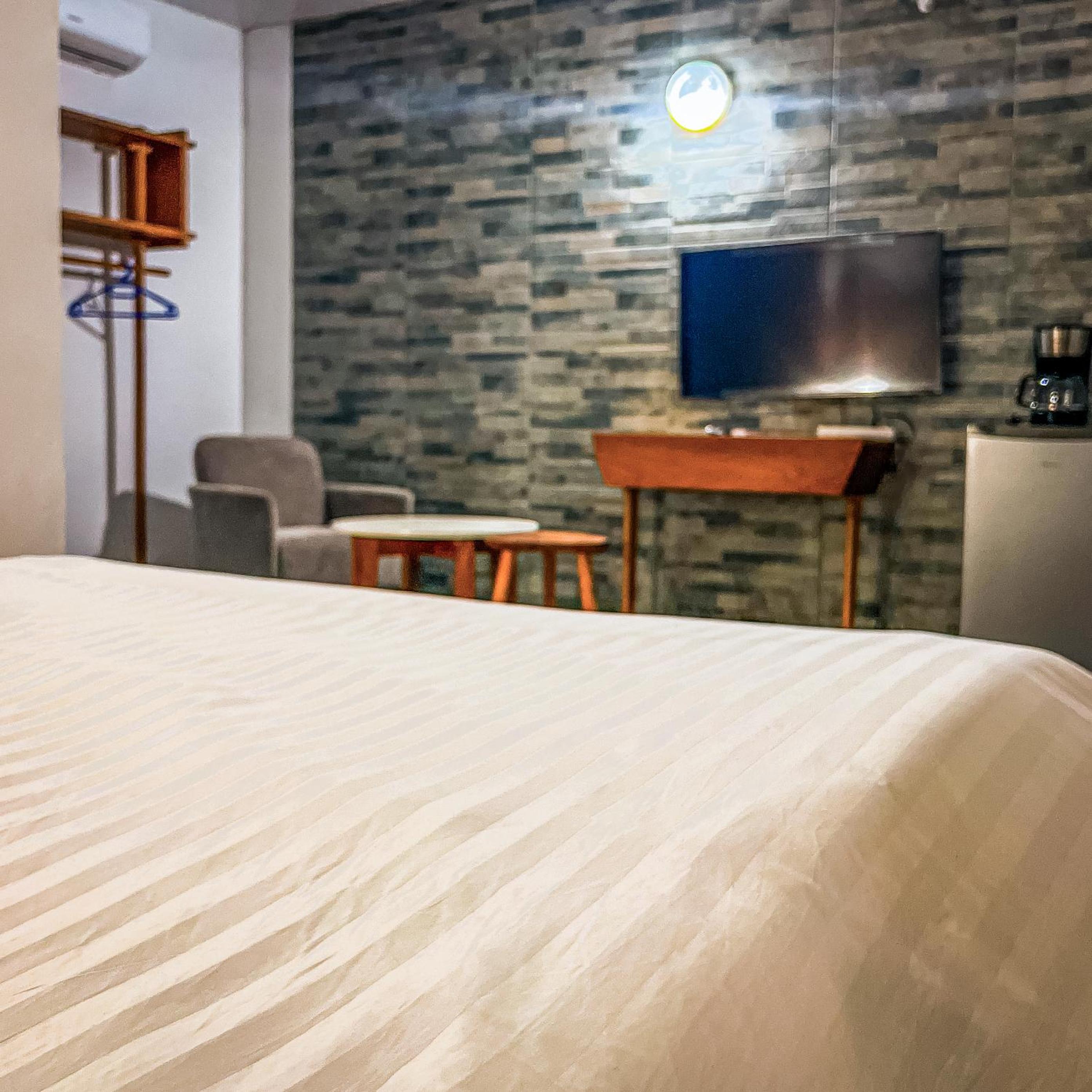 Deluxe King Room photo 2
