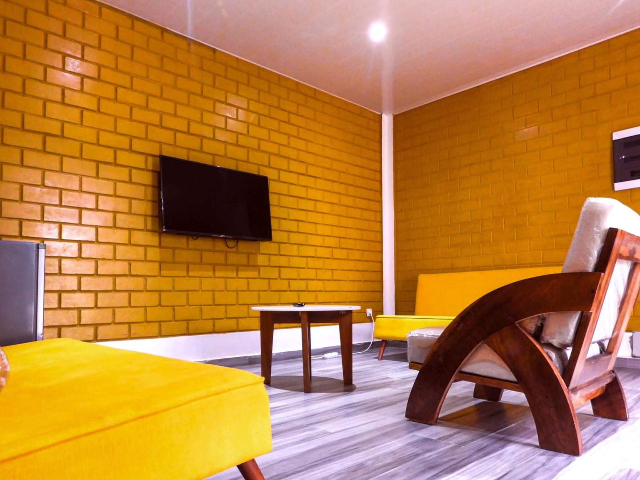 Deluxe Family Suite photo 2