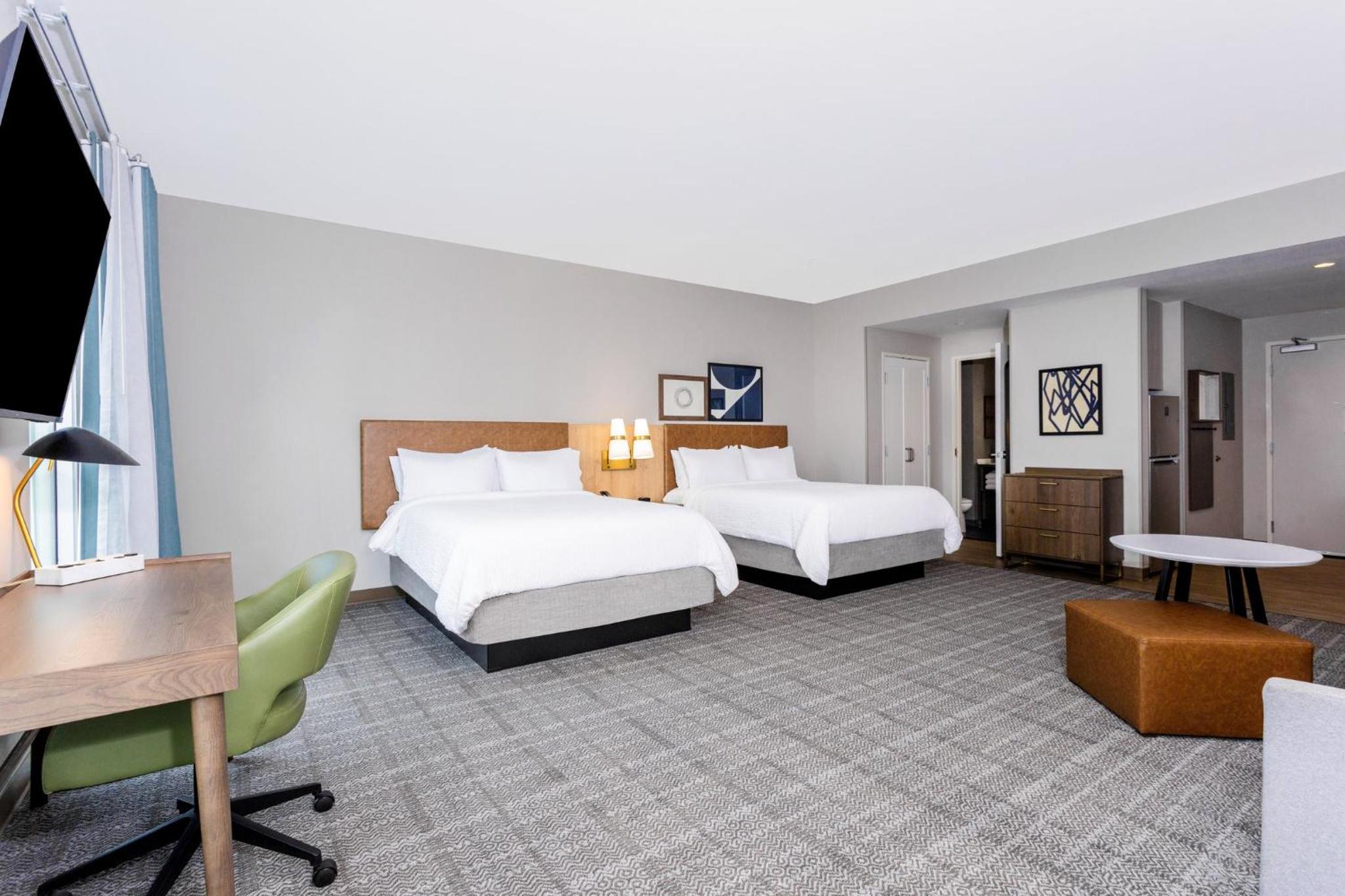 Studio Suite with Two Queen Beds - Photo 2