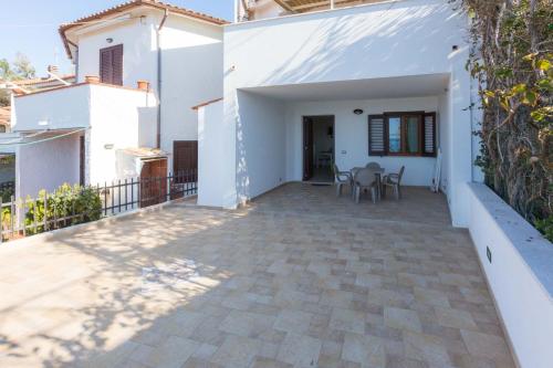 Two-Bedroom Apartment with Terrace and Sea View photo 3