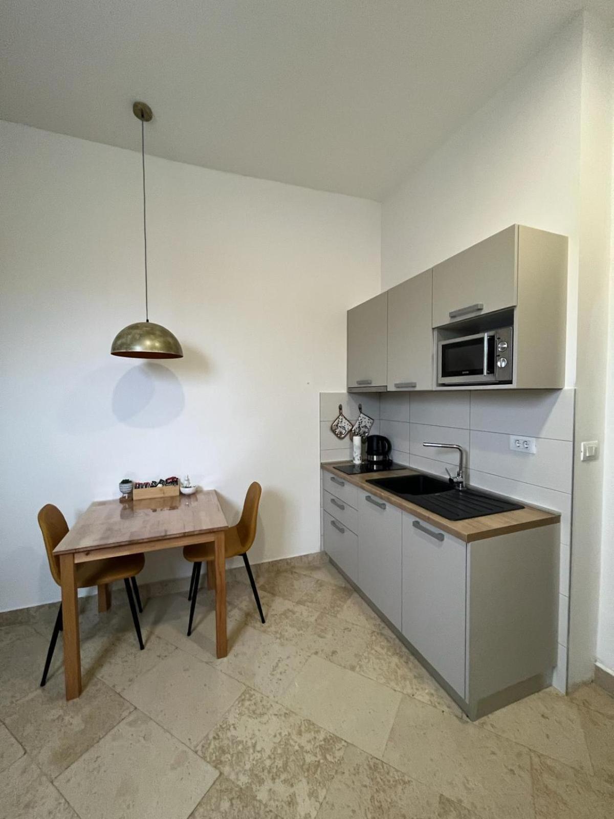 One-Bedroom Apartment - Photo 26