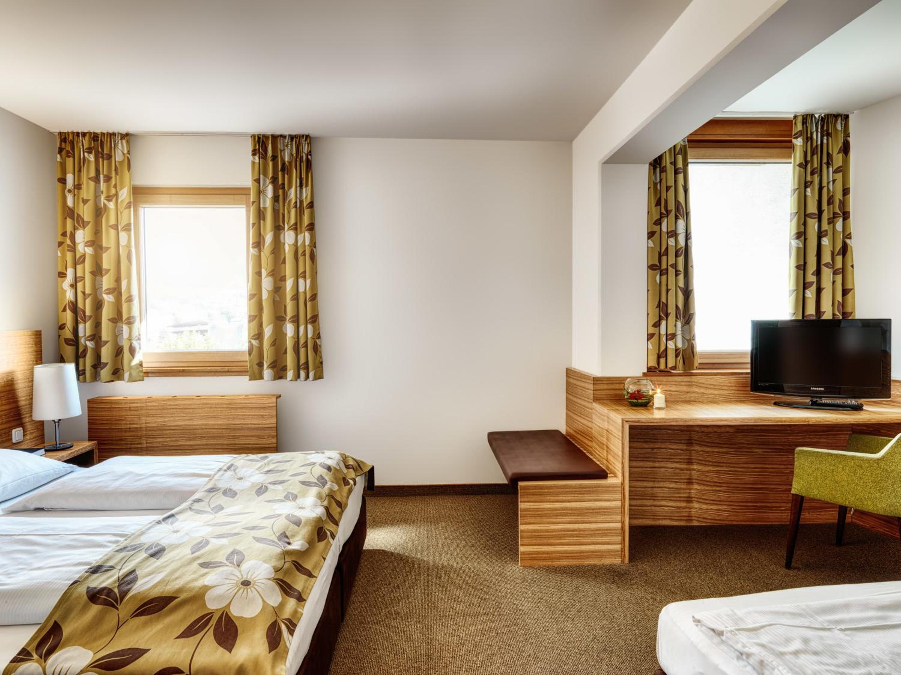Triple Room with Parking Space