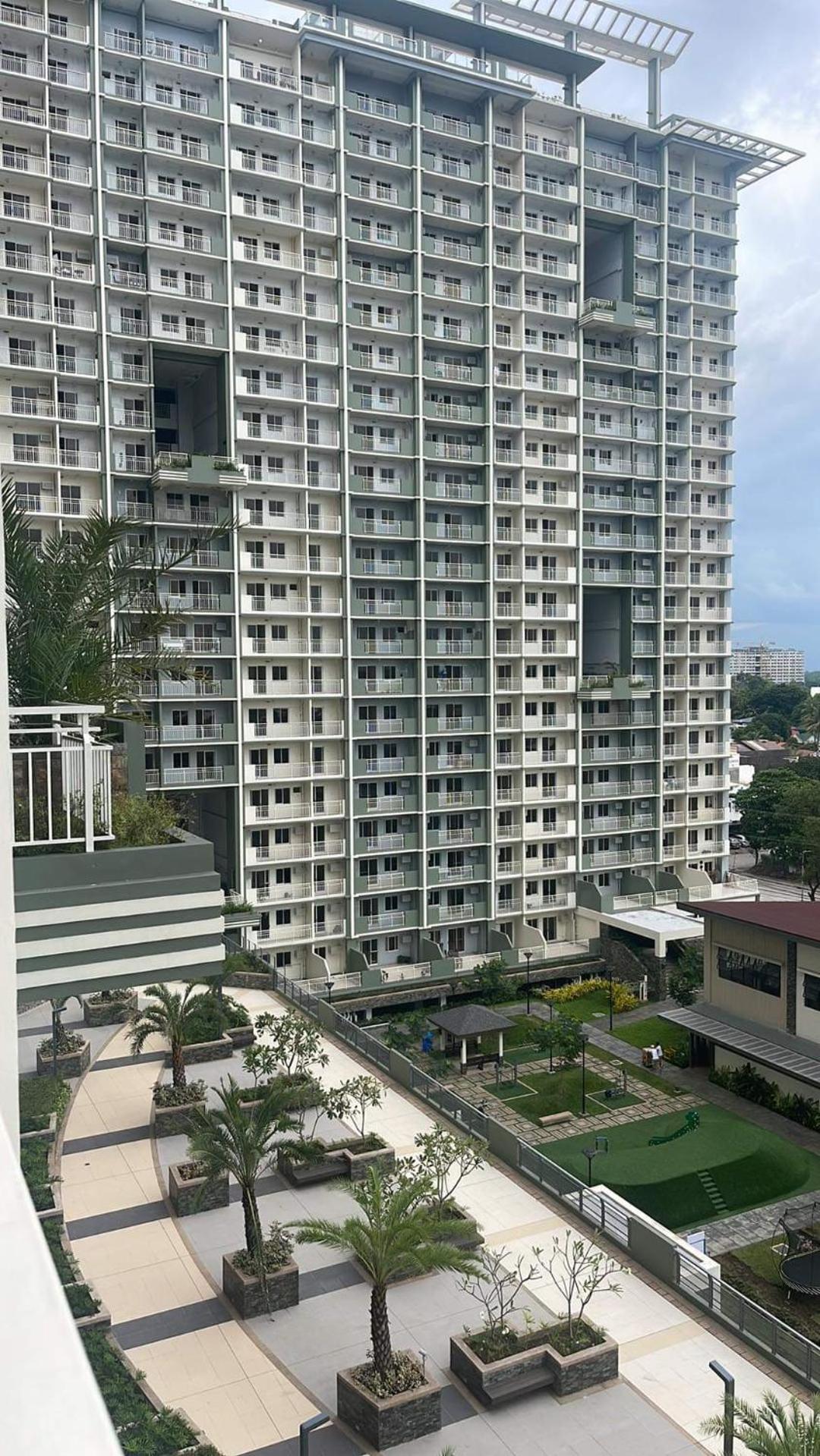 Two-Bedroom Apartment with Balcony - Photo 31