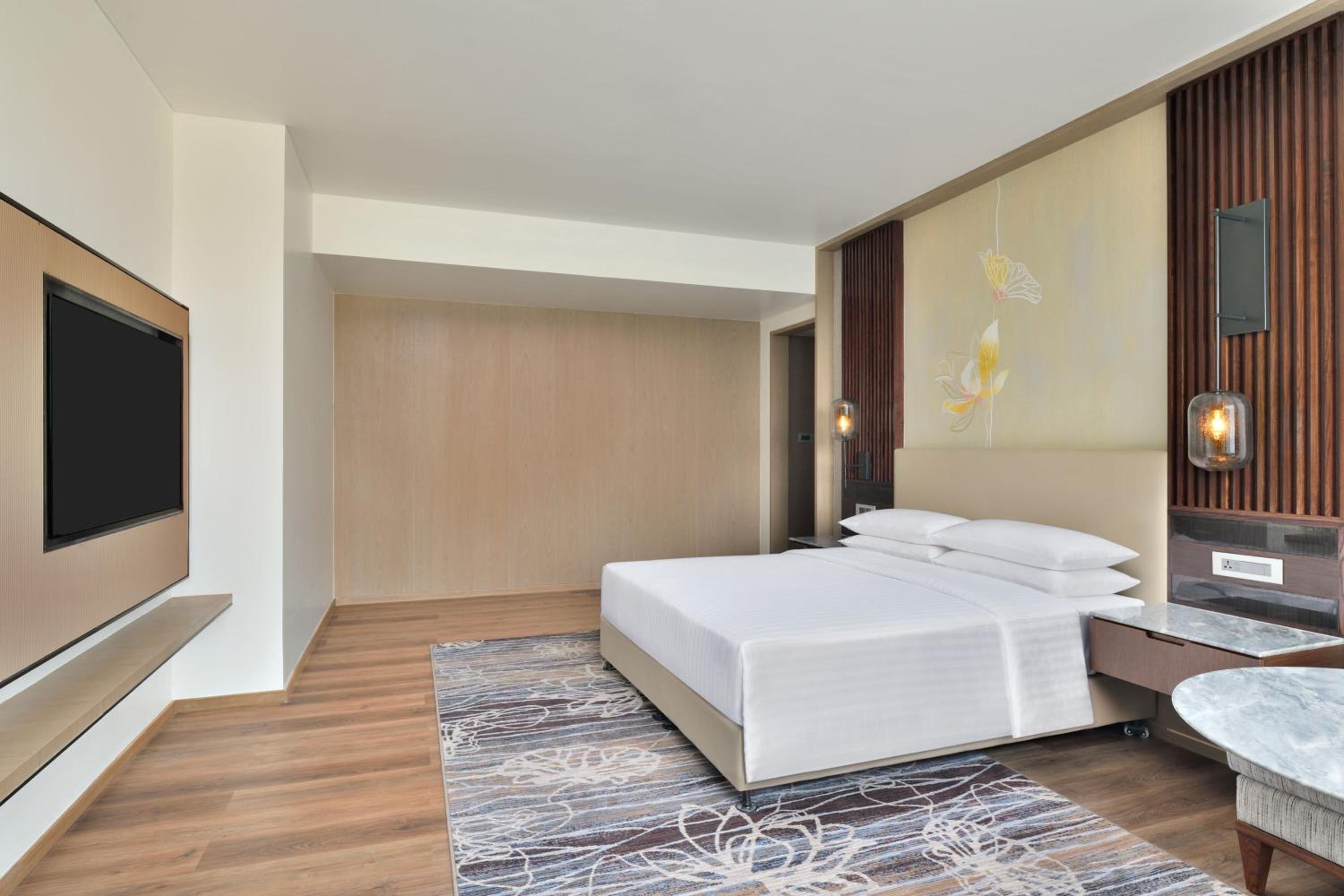 Executive Guest room, 1 King  - Photo 4