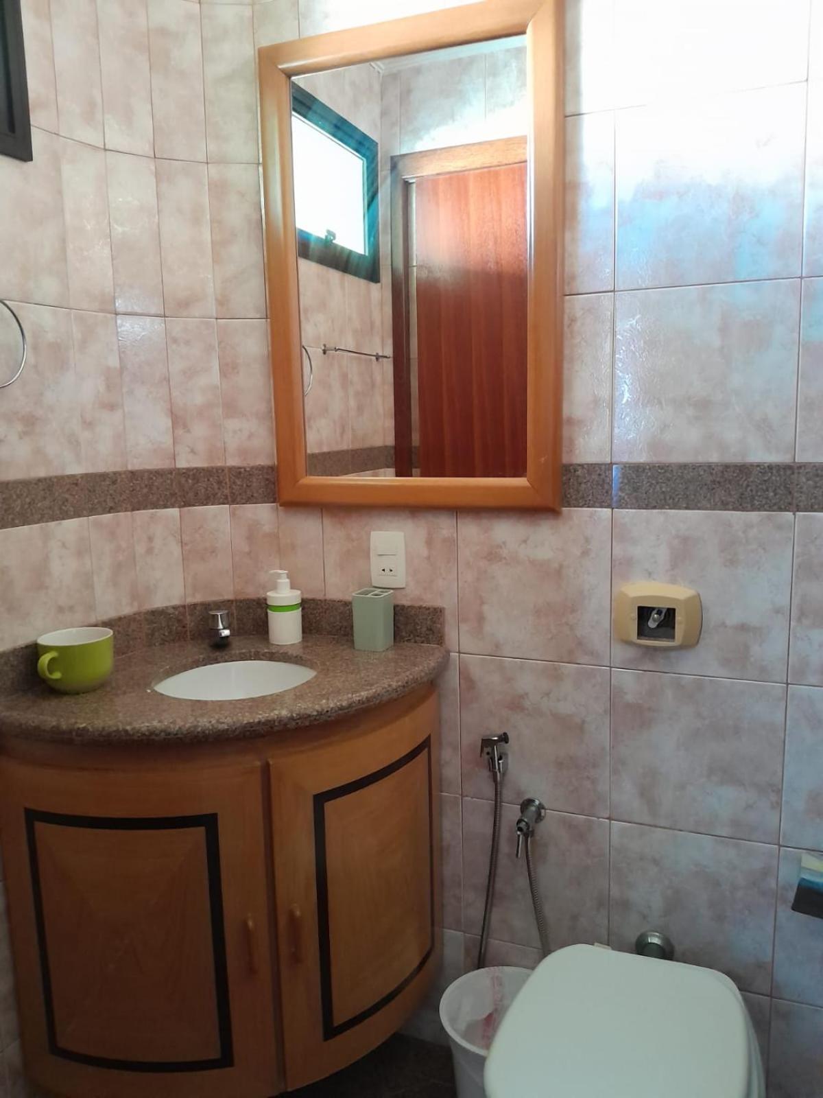 Two-Bedroom Apartment With Balcony photo 2