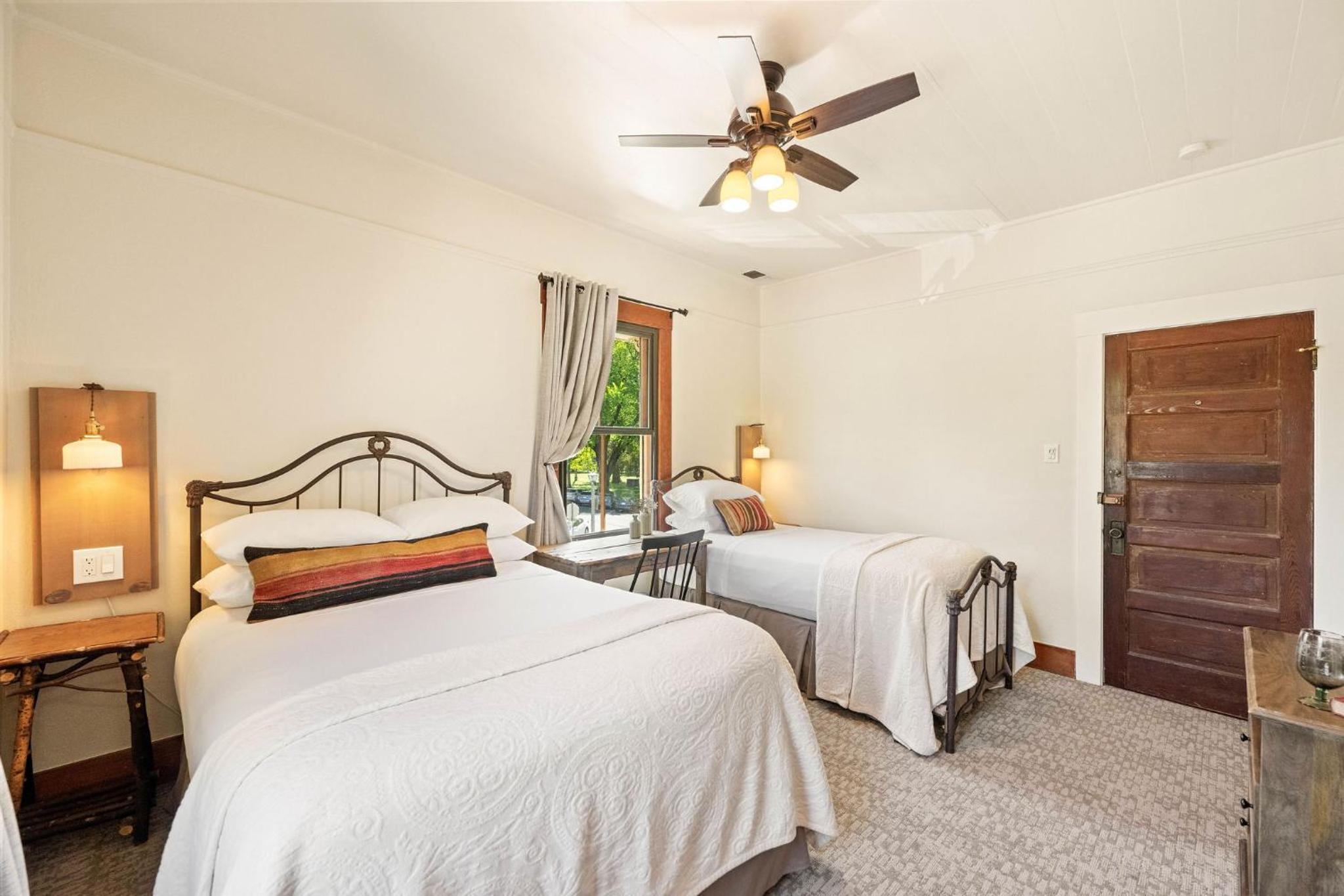 Standard Double Room, Ensuite (Room 27 - Full/Twin) photo 1
