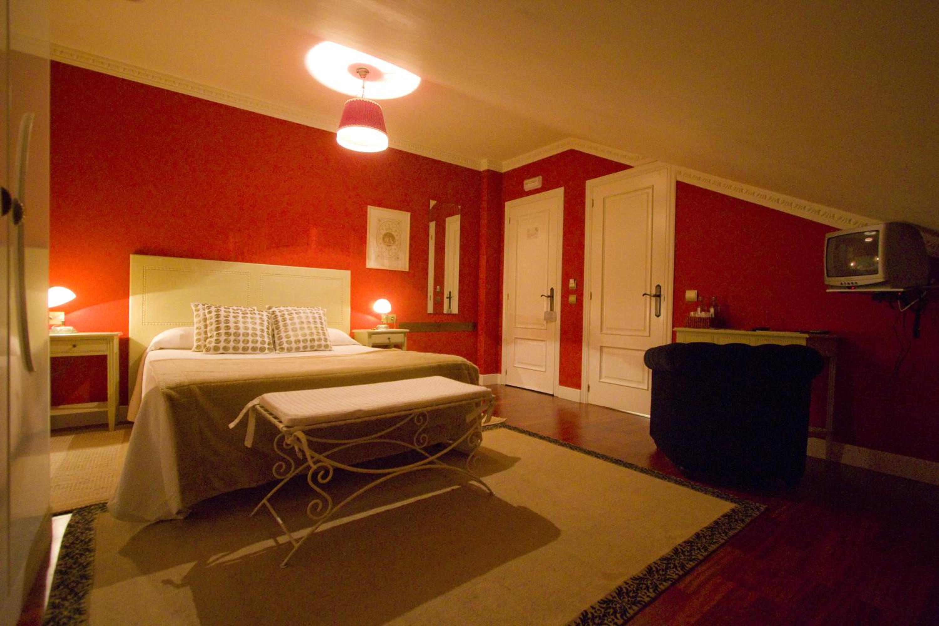 Habitación Estándar Doble o con Dos Camas Individuales