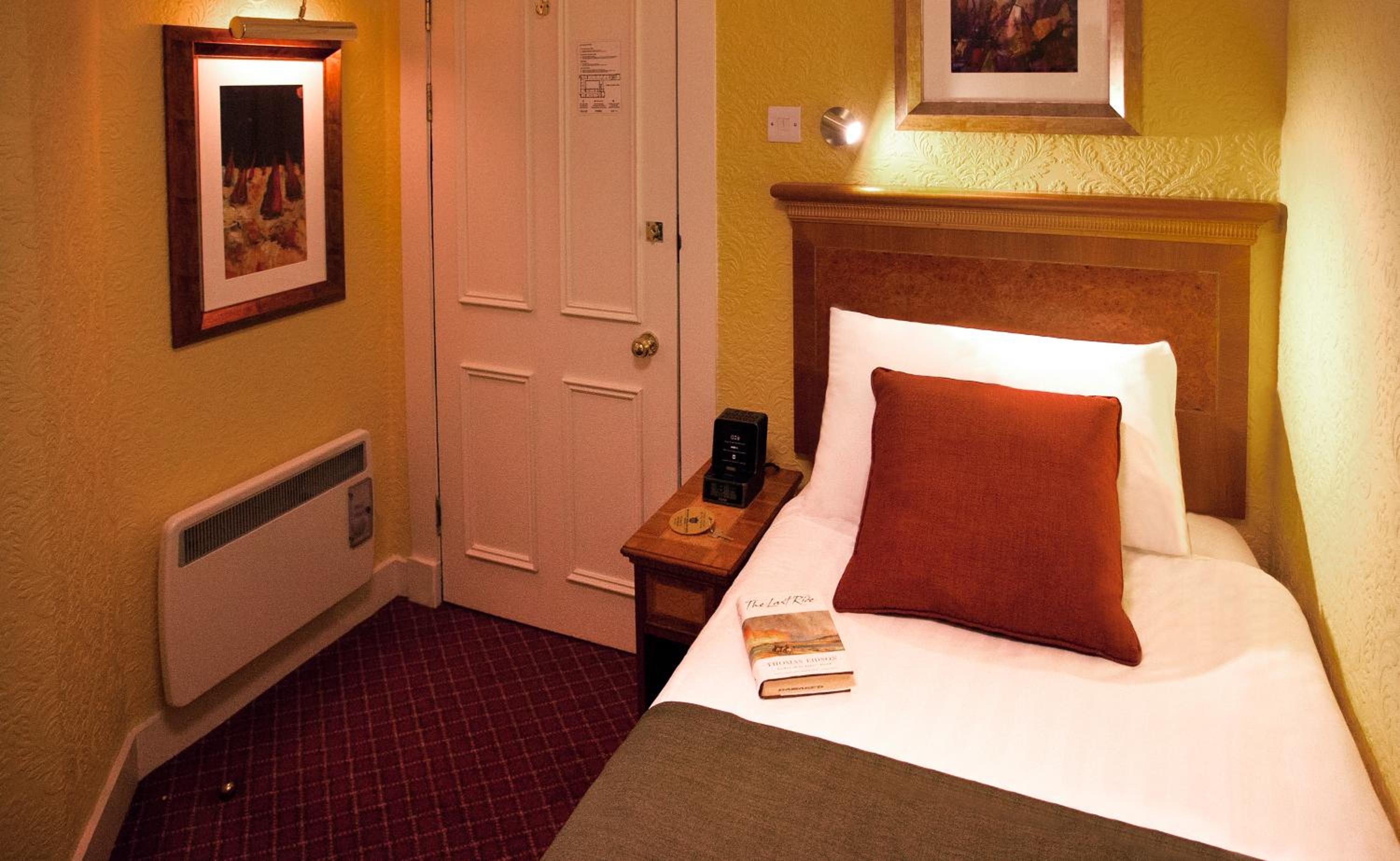Cozy Single Room - Photo 1