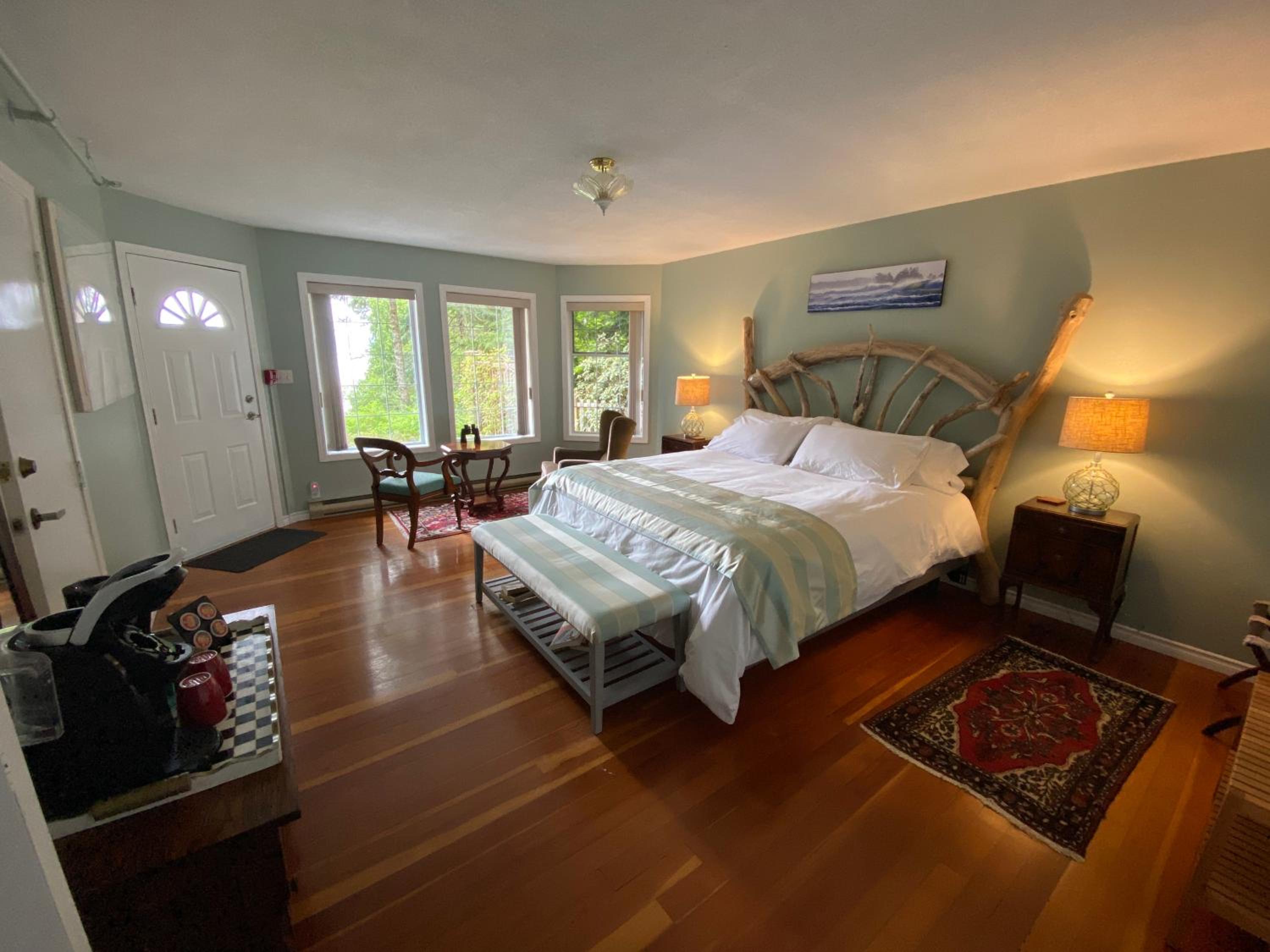 King Suite with Sea View photo 1