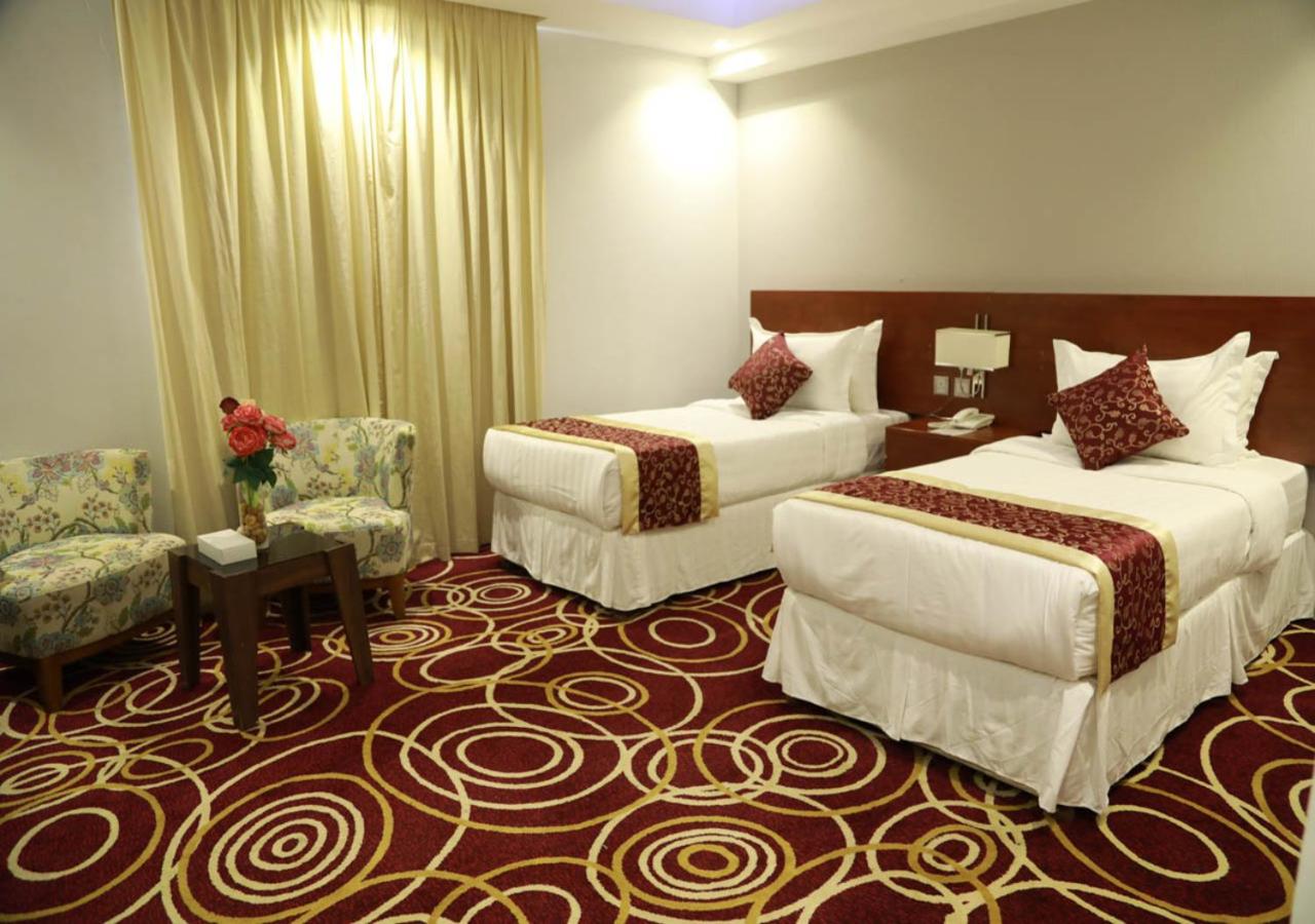 Twin Room - Photo 2