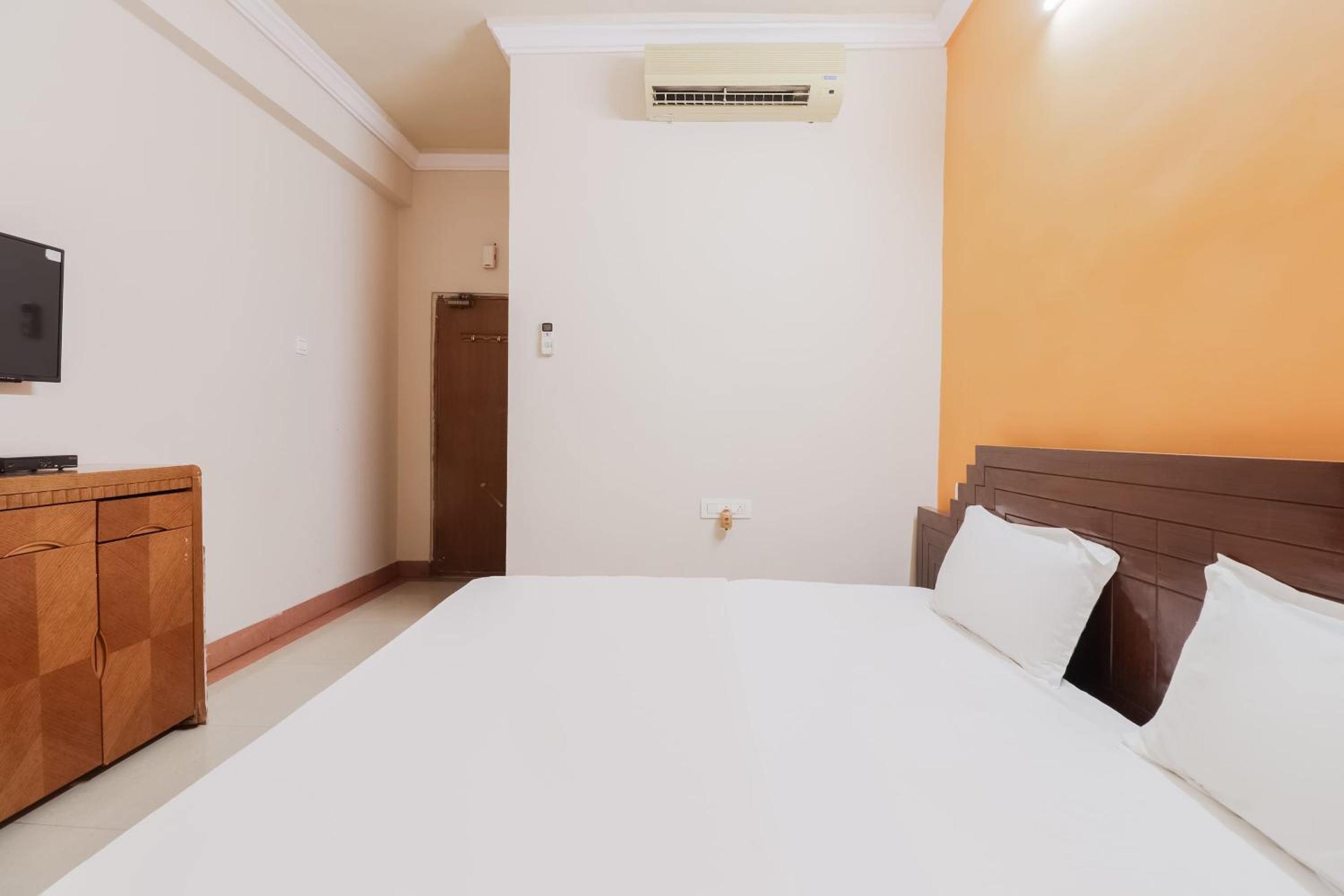 Standard Double Room photo 3
