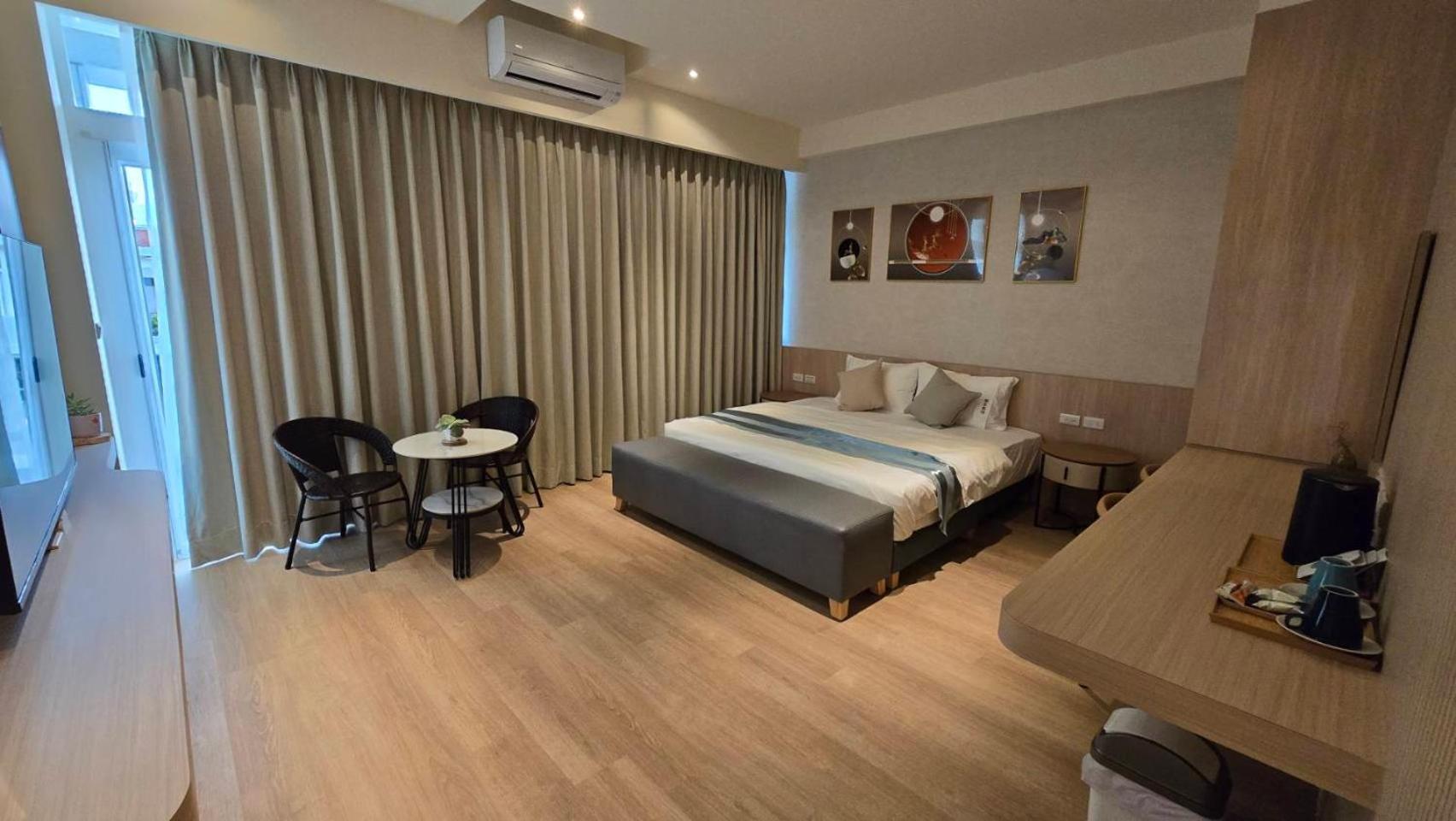 Superior Queen Room