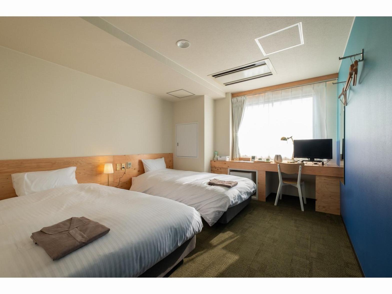 Standard Twin Room - Photo 2